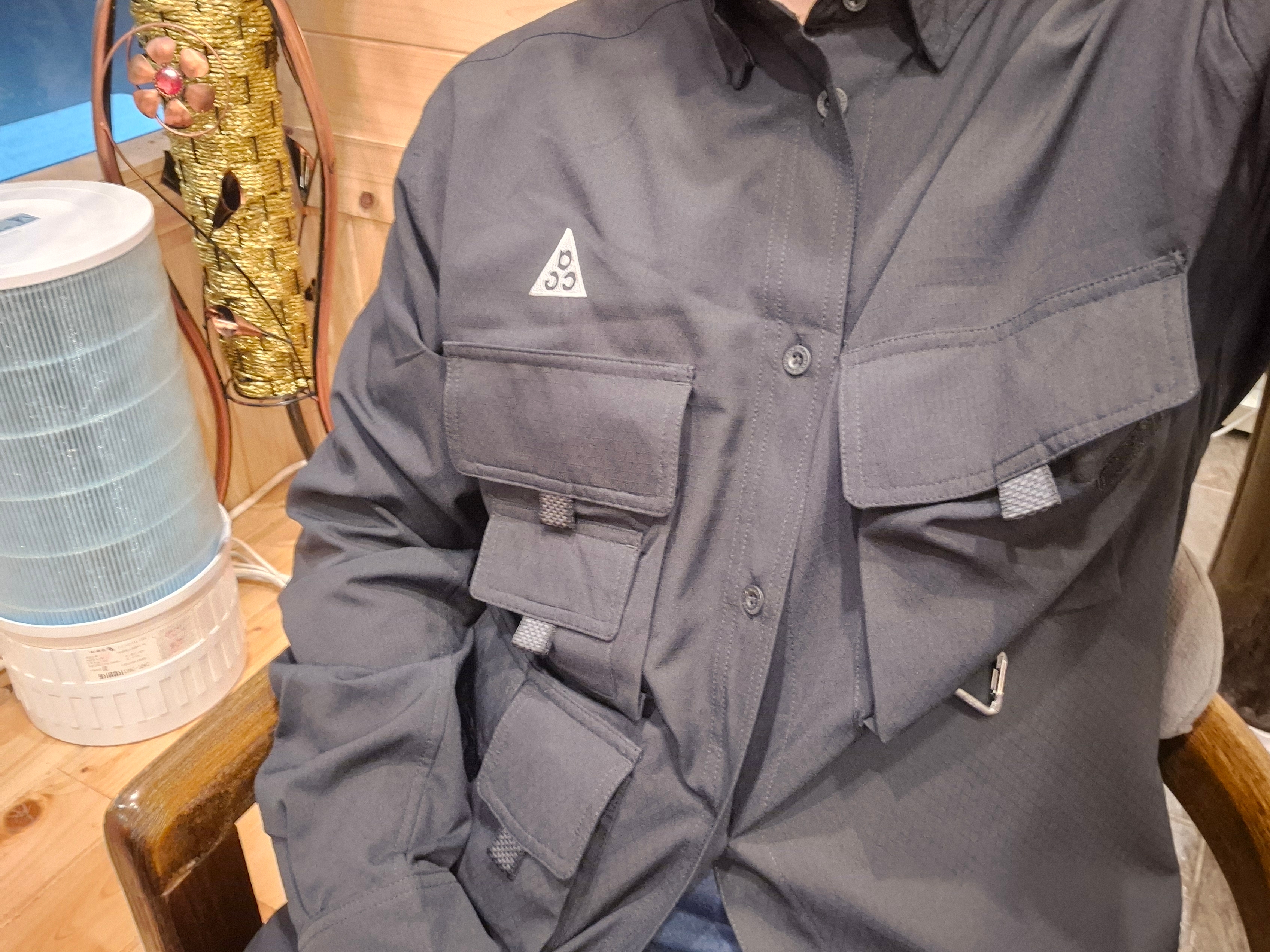 Nike ACG Dri-Fit UV Devastation Trail Shirt Black Summit White - US/EU 착용 스타일