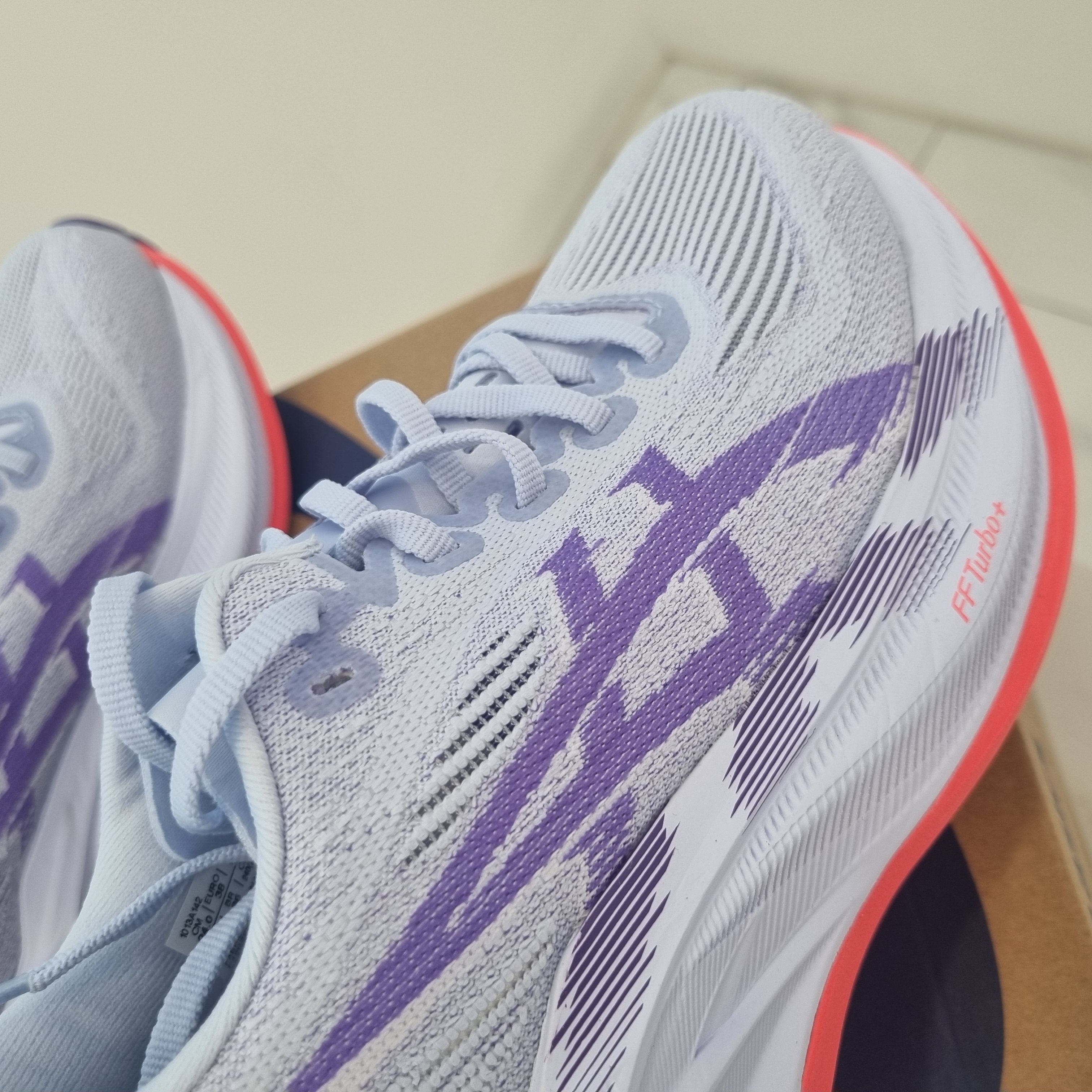 Asics Superblast 2 Blue Fade Edo Purple 착용 스타일 - 6