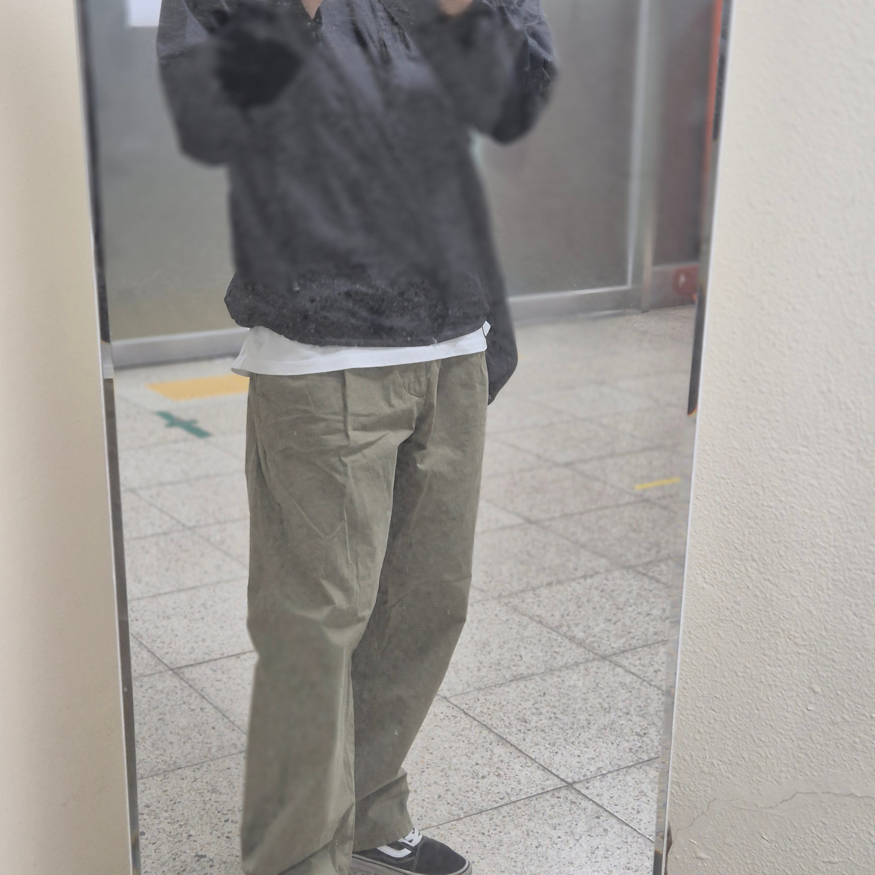 Montbell Wind Blast Hooded Jacket Black 착용 스타일