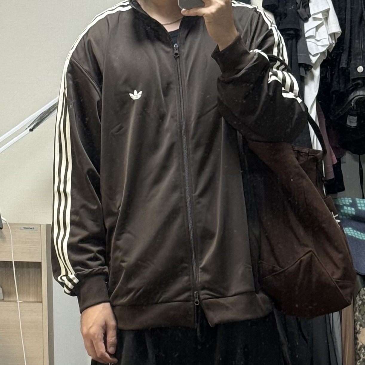 Adidas Originals Track Jacket Gender Neutral Dark Brown Wonder White - KR Sizing 착용 스타일