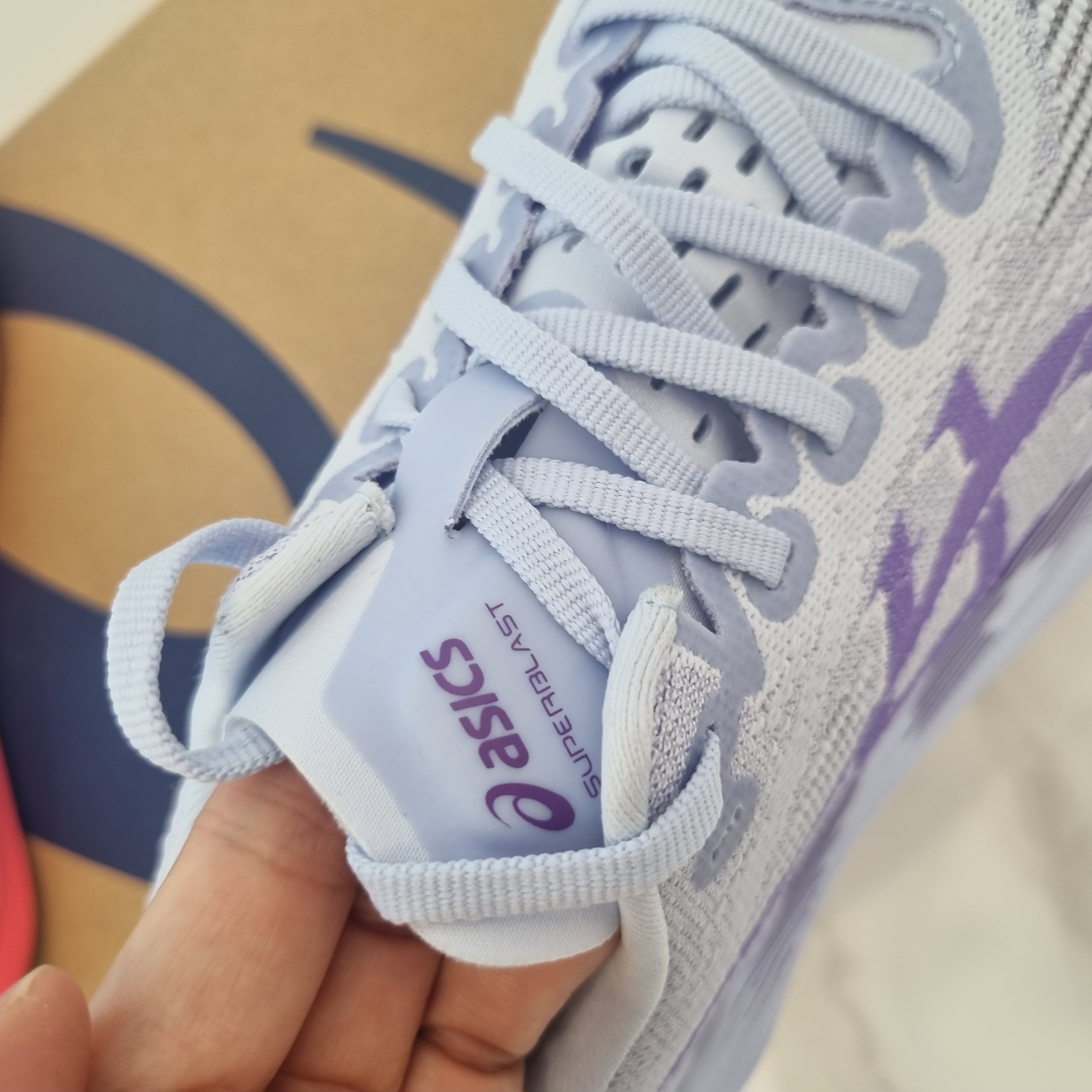 Asics Superblast 2 Blue Fade Edo Purple 착용 스타일 - 5