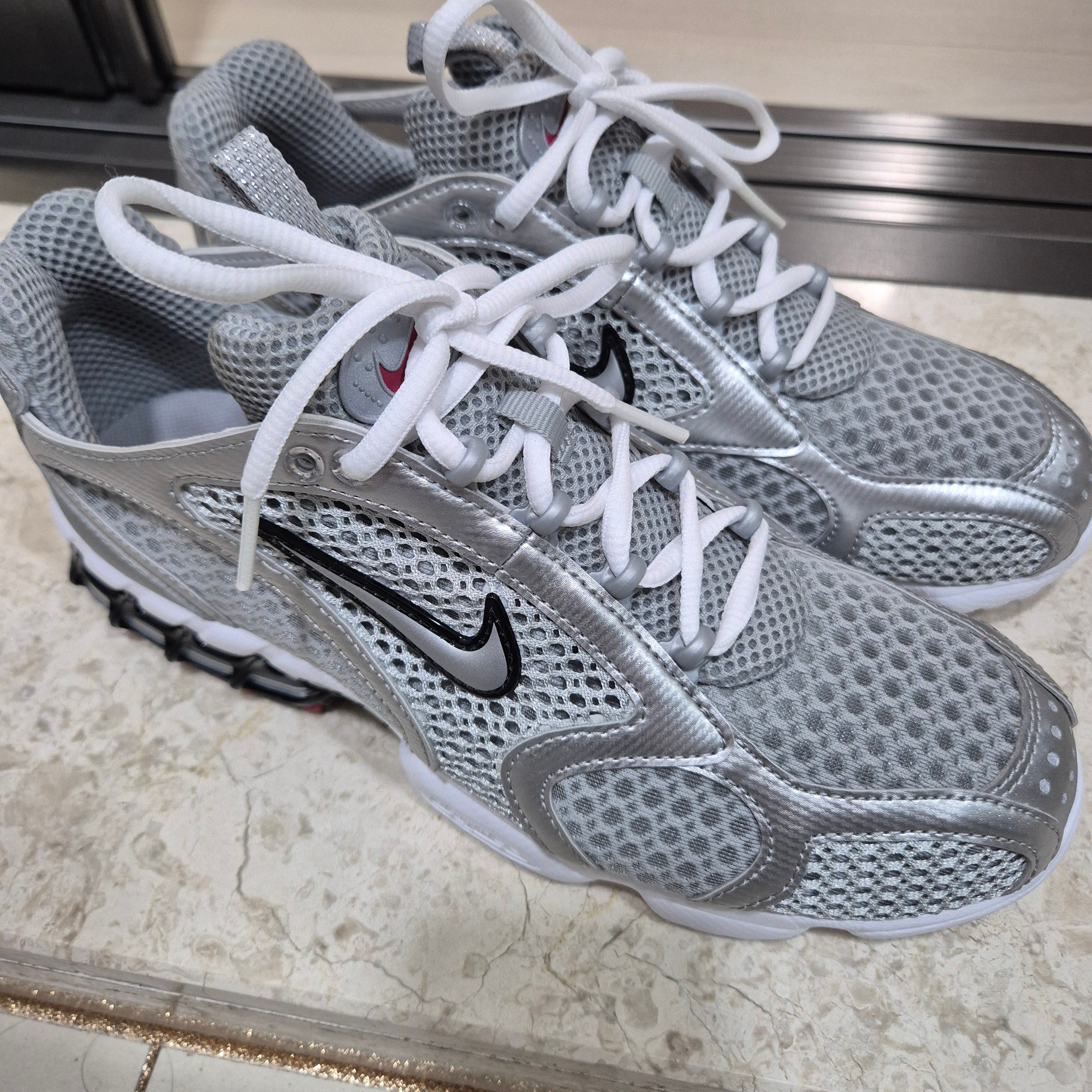 Nike Air Zoom Spiridon Cage 2 Metallic Silver 착용 스타일