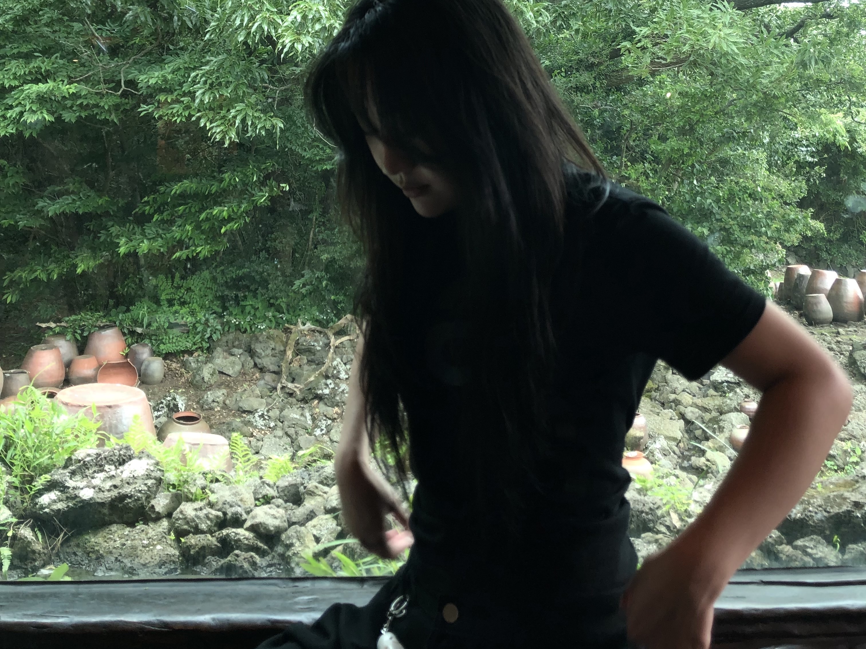 [KREAM 단독] Safarispot 1/2 Basic Safari T-Shirt Black 착용 스타일 - 3