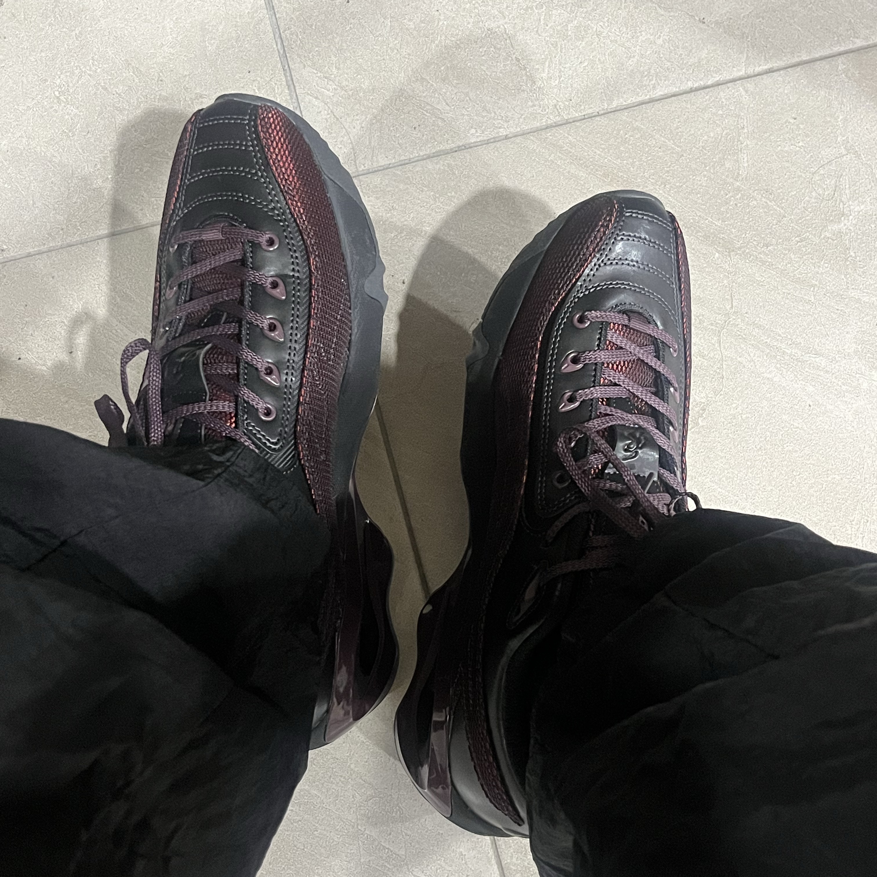 Asics x Kiko Kostadinov Novalis Gel-Teremoa Obsidian Black Dahlia 착용 스타일