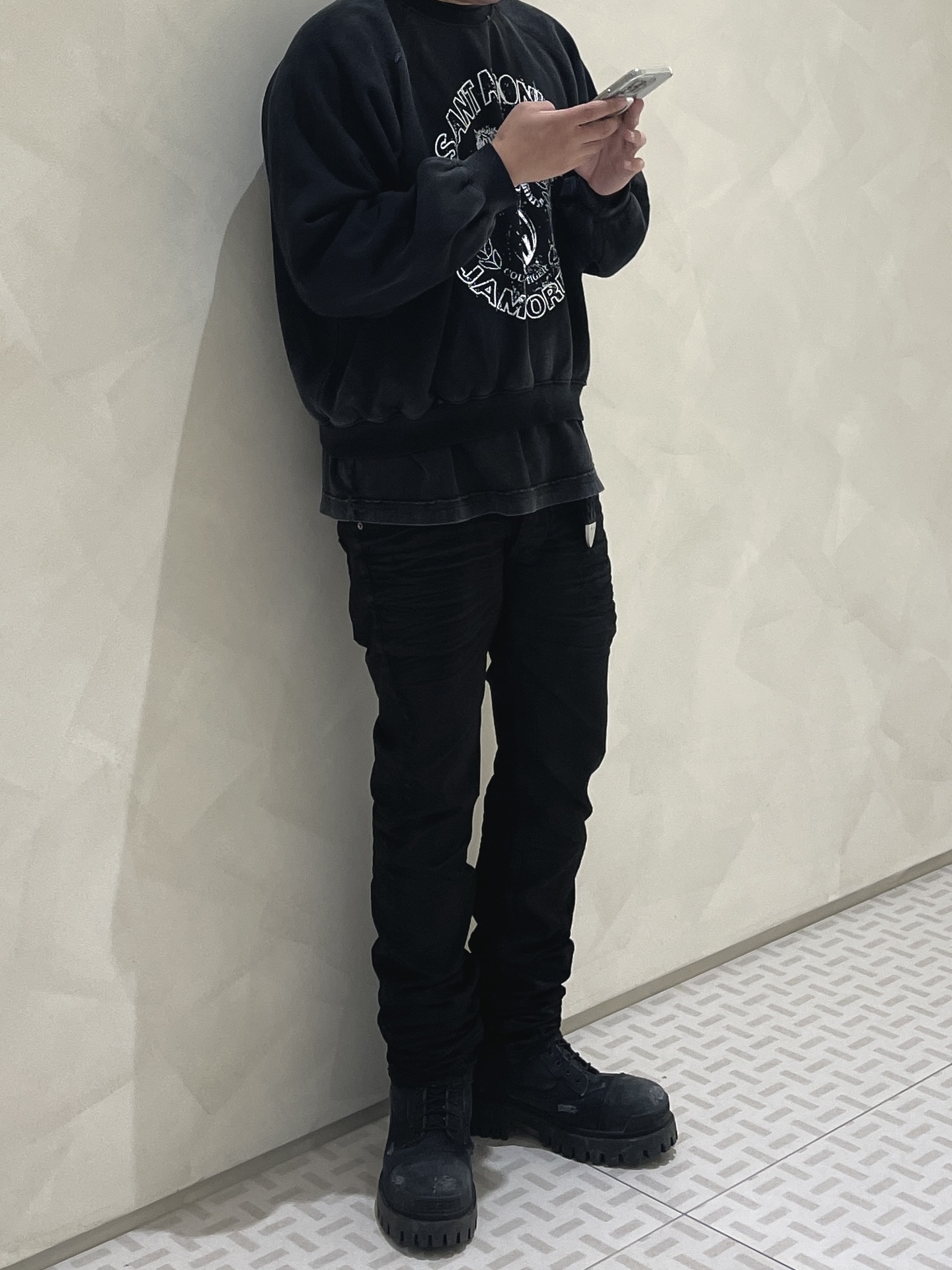 Undermycar Black Bold Chain Slim Straight Wax Coated Jeans Black, Balenciaga Combat Strike 20mm Boots Black 착용 스타일 - 1