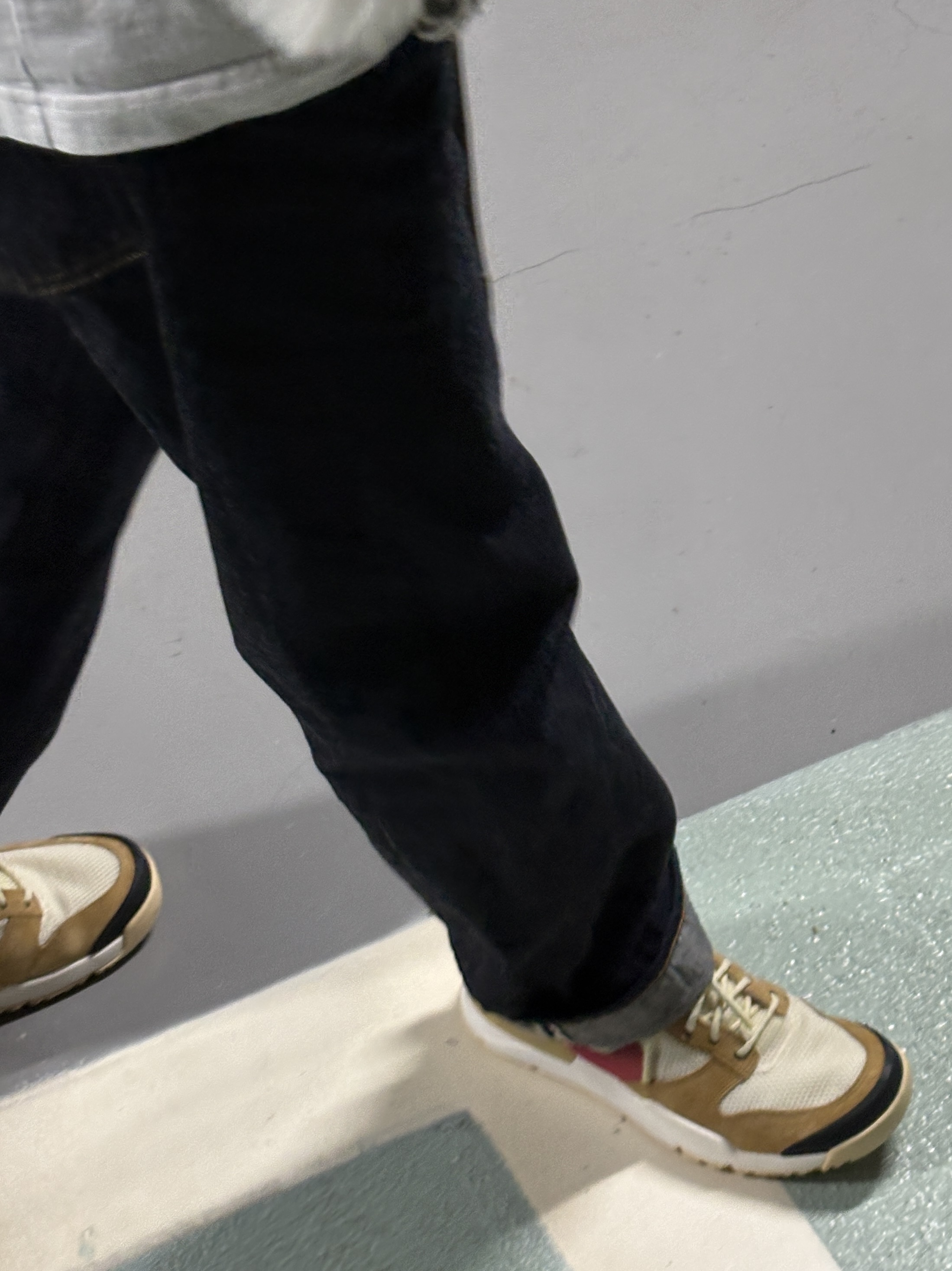 LVC 1955 501 Rigid Cotton Jean Dark Indigo, Nike x Tom Sachs Mars Yard Shoe 3.0 Space Camp 착용 스타일 - 3