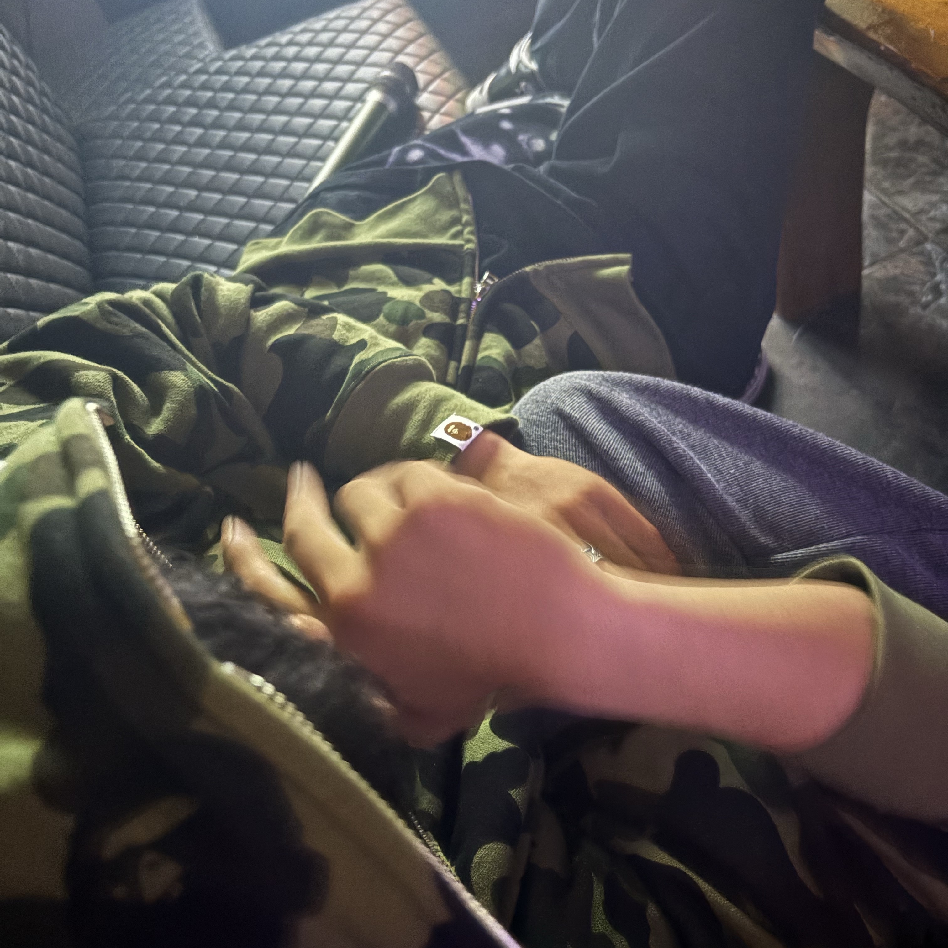 BAPE 1st Camo Shark Full Zip Hoodie Army Green 착용 스타일