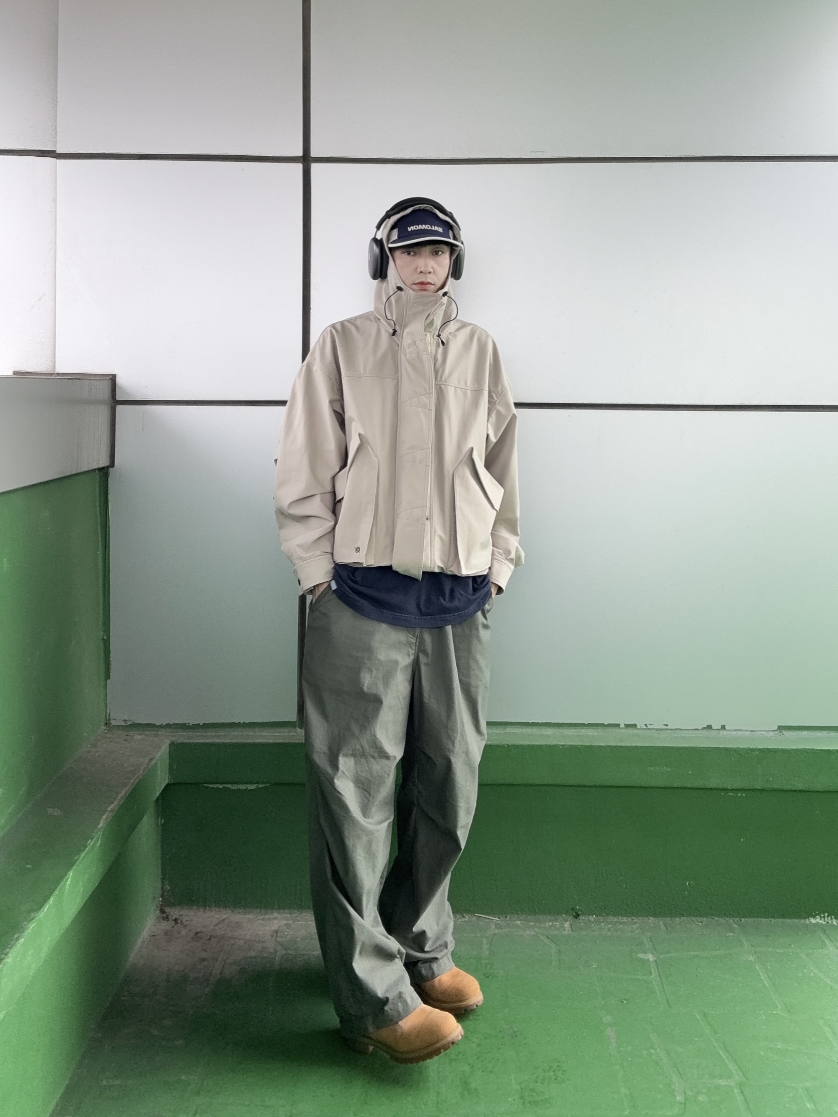 Timberland Premium 6 inch Waterproof Boot Wheat Nubuck - Medium, Uniqlo C Wide Parachute Pants Olive - KR 착용 스타일 - 2