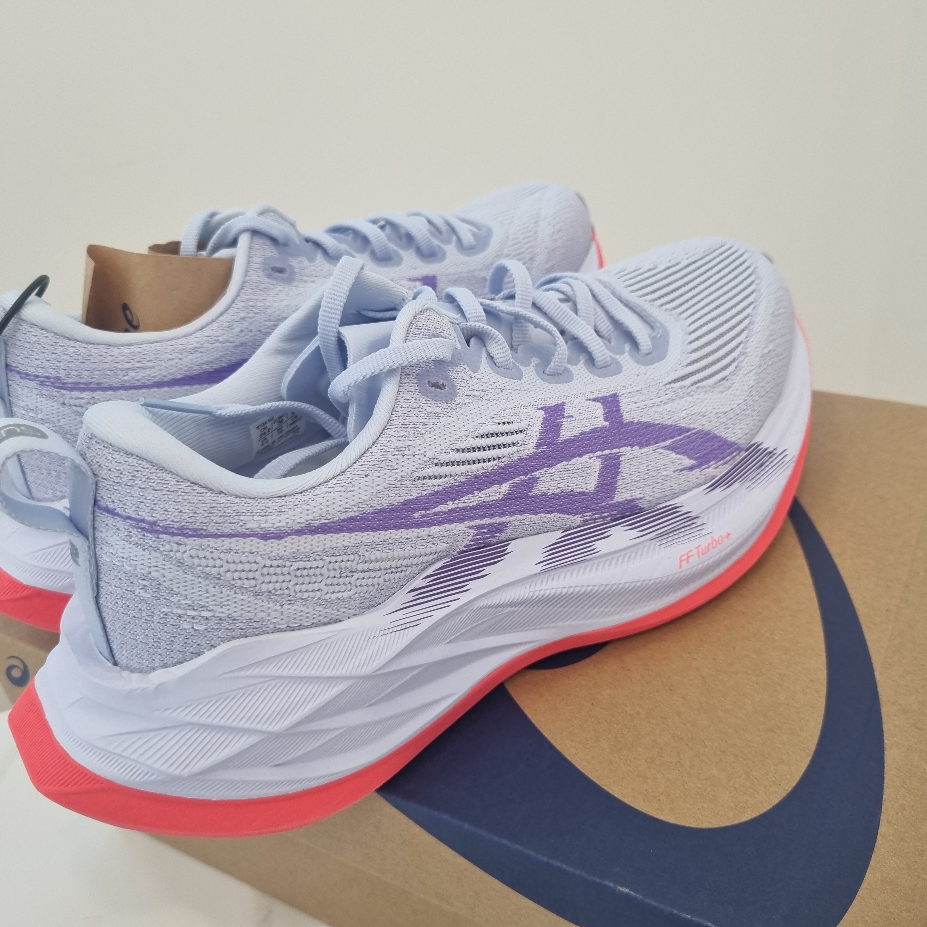 Asics Superblast 2 Blue Fade Edo Purple 착용 스타일 - 1