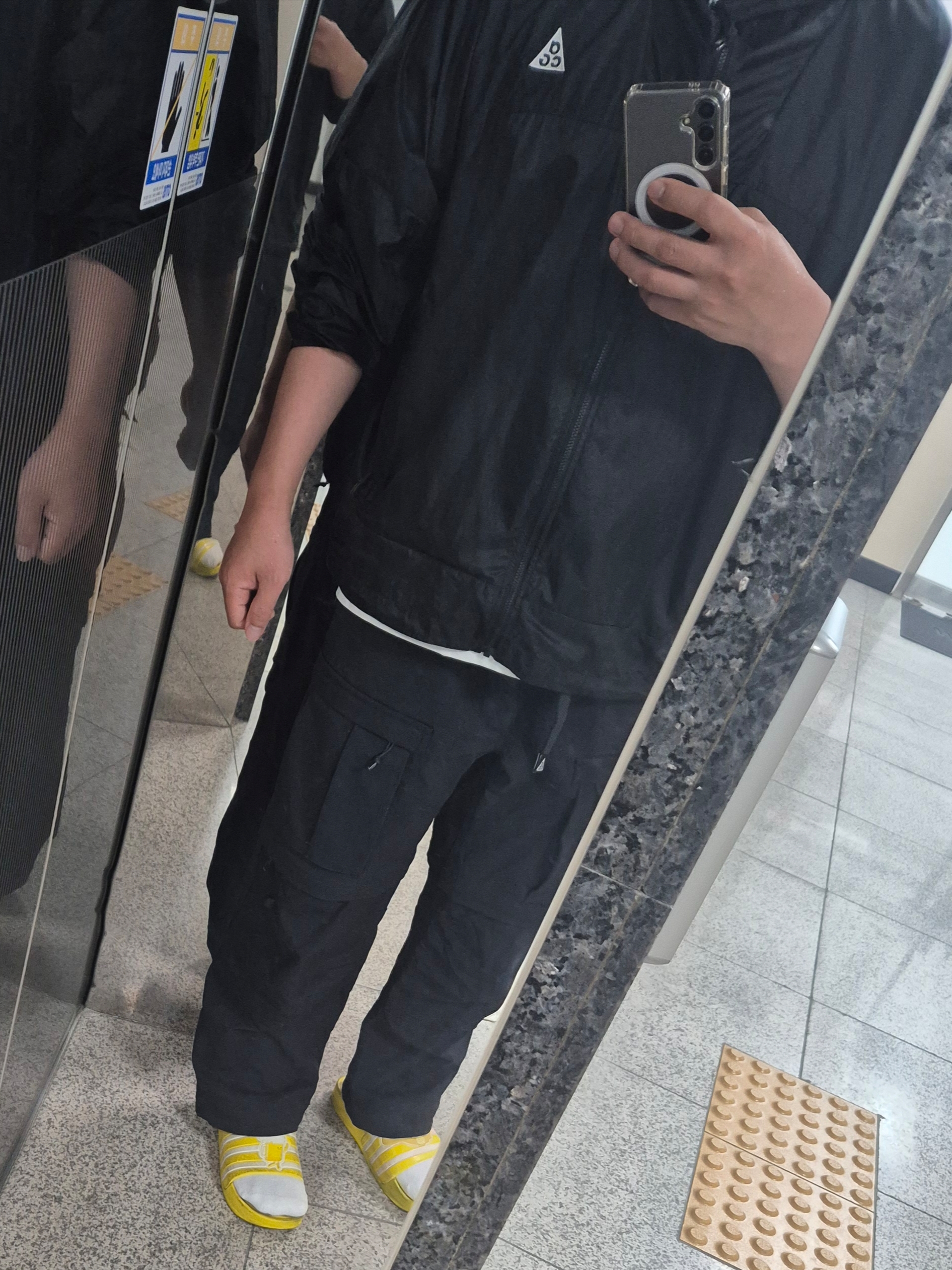 Nike ACG Smith Summit Cargo Pants Black Anthracite - Asia 착용 스타일