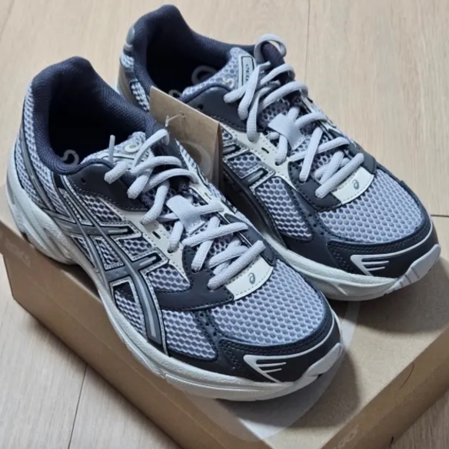Asics Gel-1130 Oyster Grey Clay Grey 착용 스타일