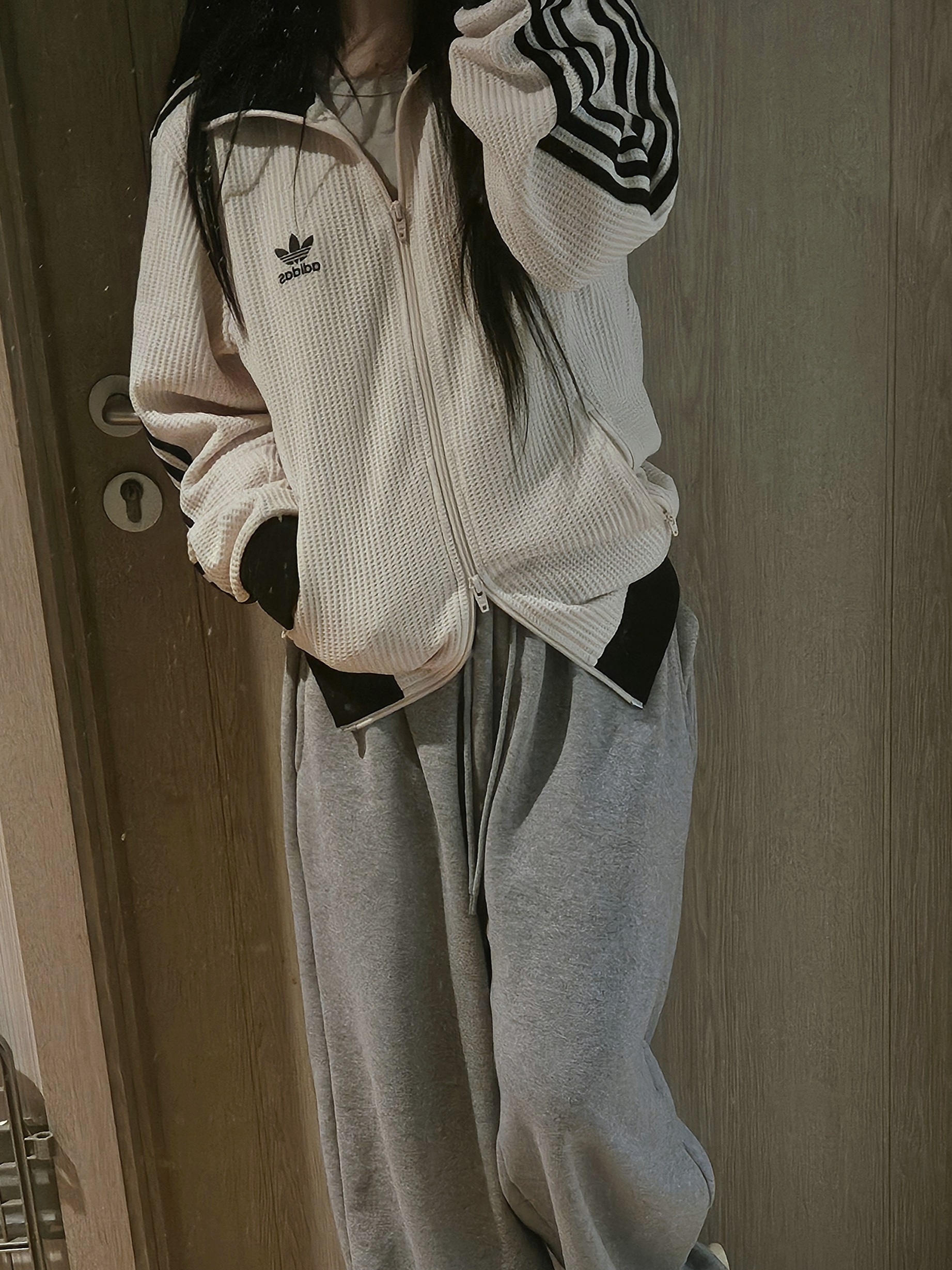 Adidas Waffle Beckenbauer Track Top Wonder White - KR Sizing 착용 스타일 - 3