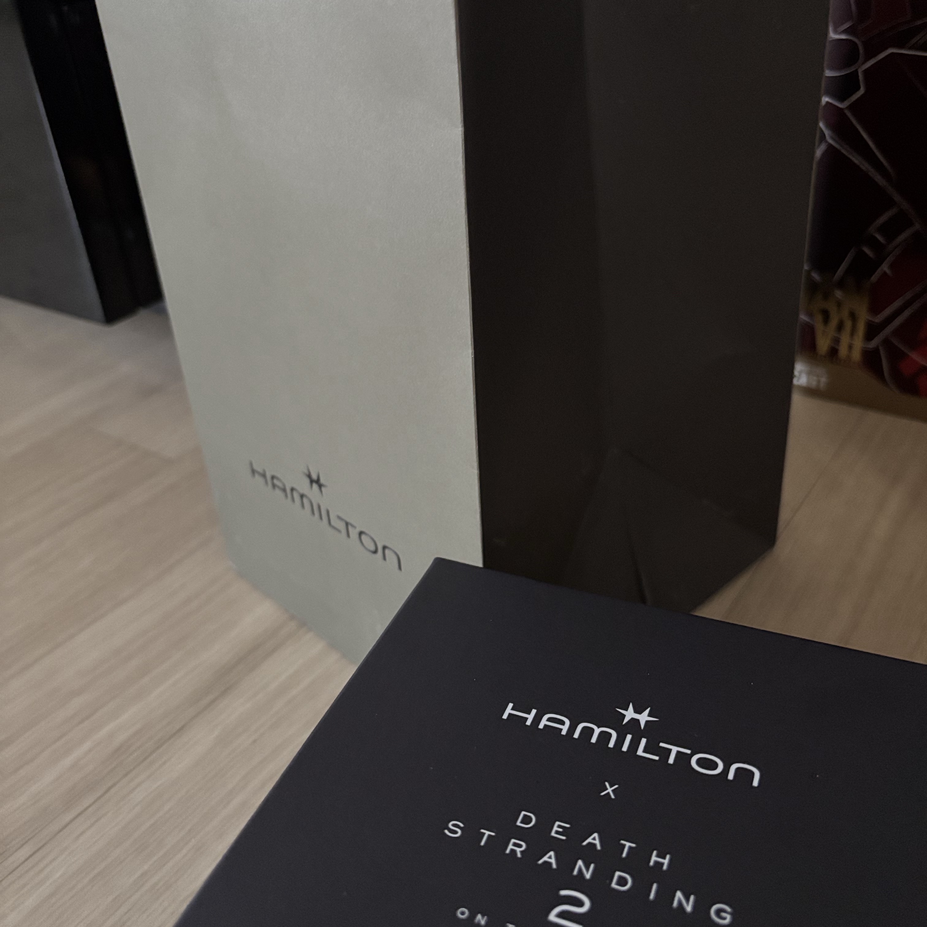 Hamilton American Classic Boulton Death Stranding 2 Titanium Auto 36mm Black Limited Edition 착용 스타일 - 6