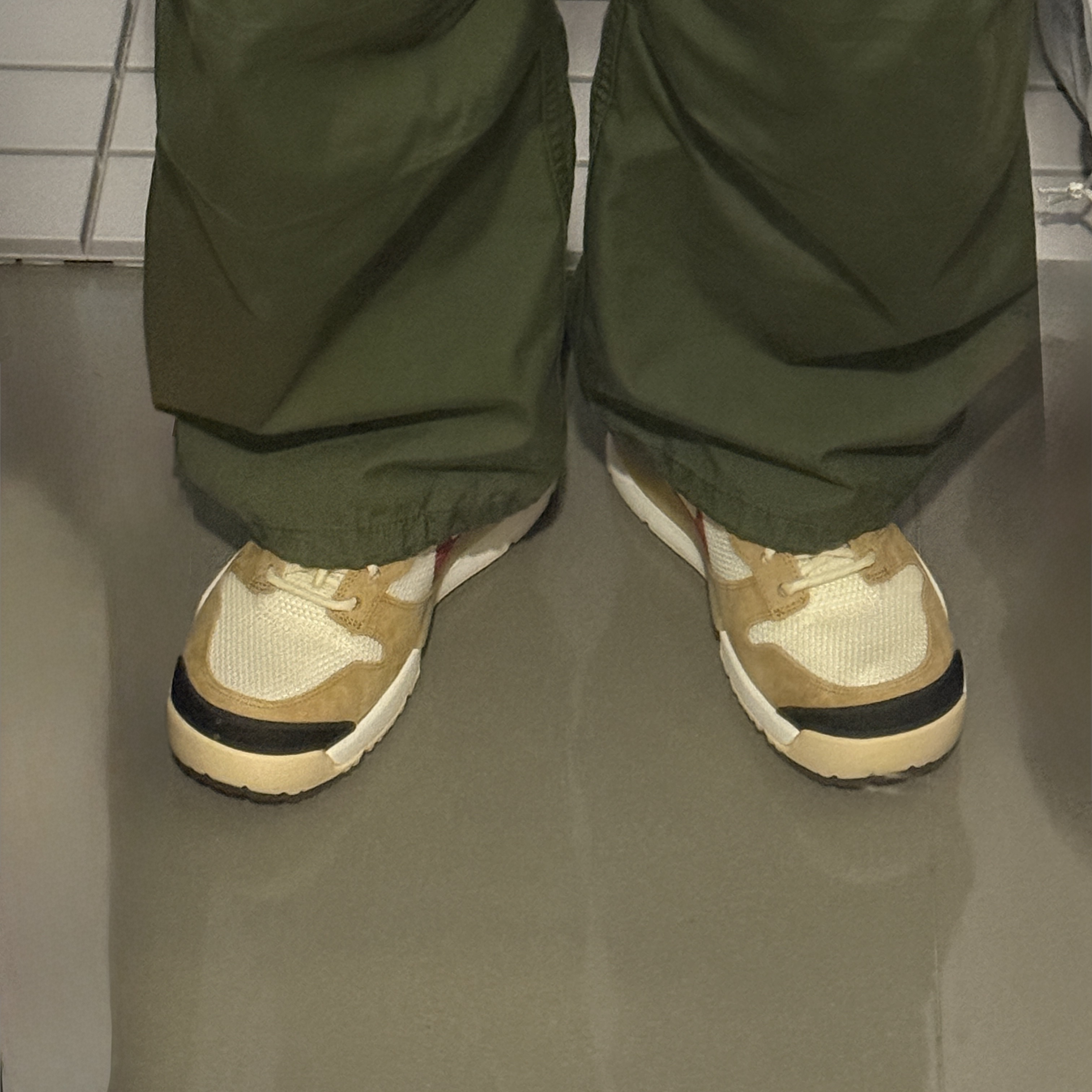 Nike x Tom Sachs Mars Yard Shoe 3.0 Space Camp 착용 스타일 - 4