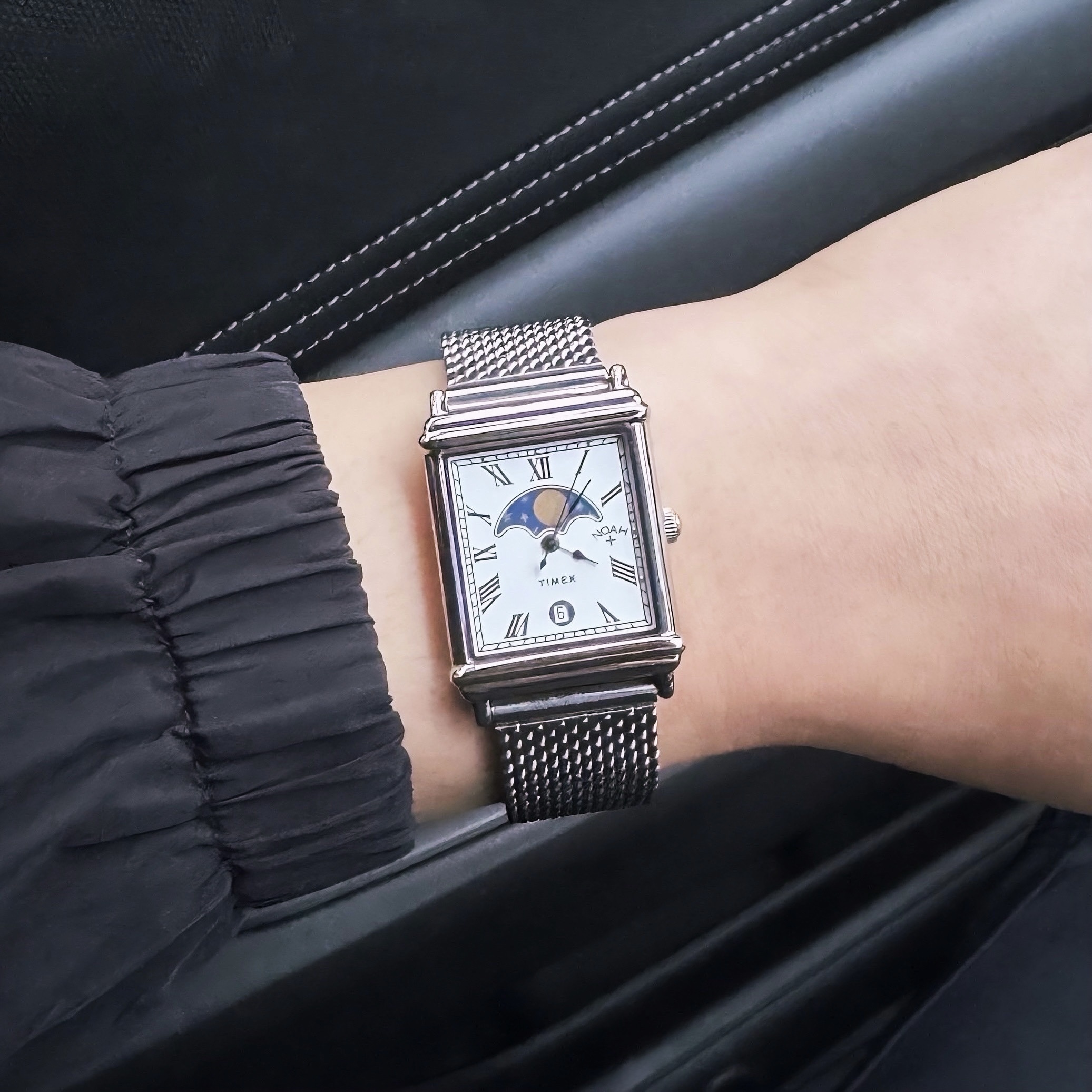 Timex x Noah Moon 37mm Phase Watch Brown Steel 착용 스타일