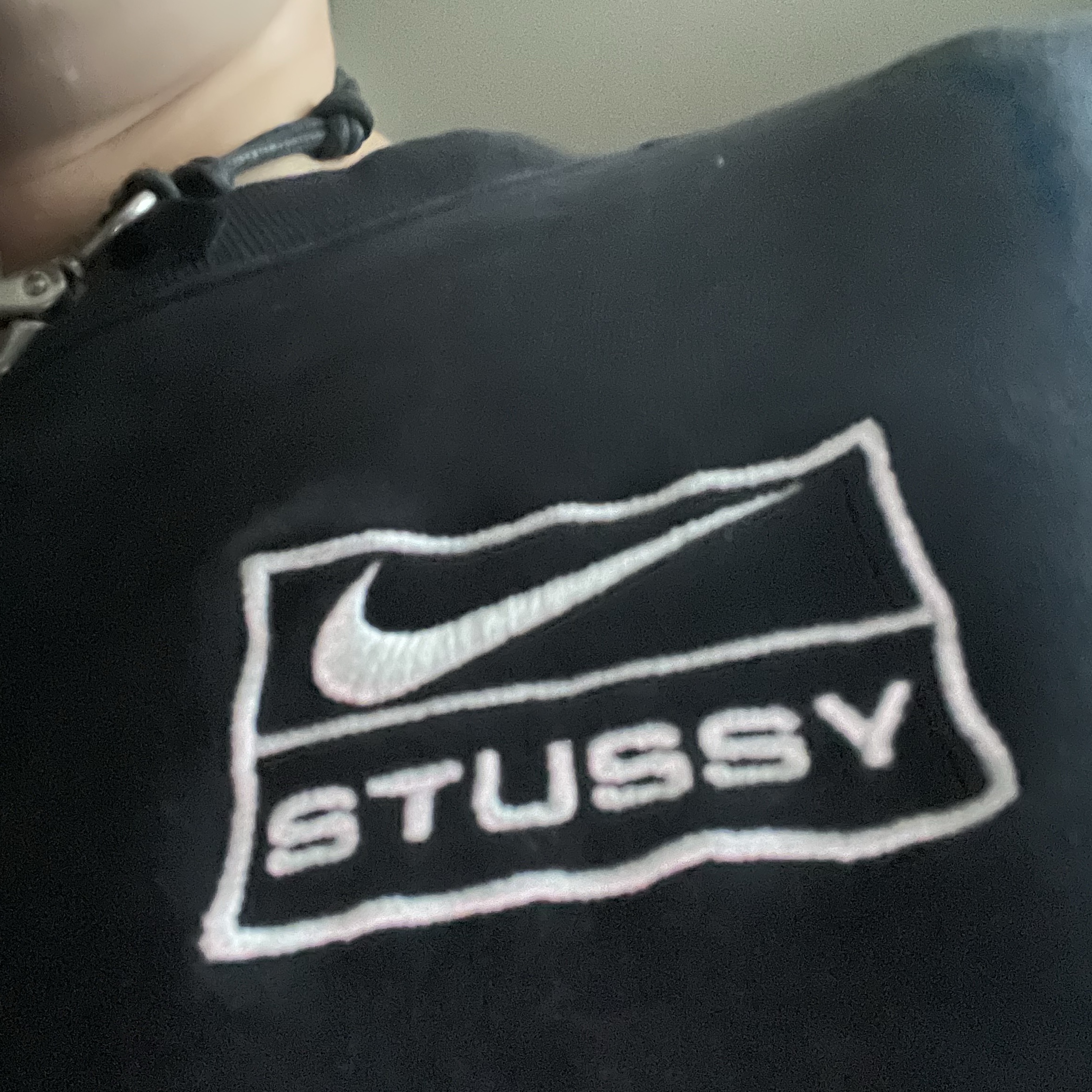 Nike x Stussy NRG Washed Fleece Crewneck Black (DO5310-010) 착용 스타일