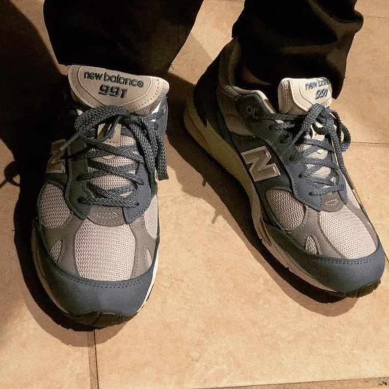 New Balance 991 Made in UK Blue Grey 착용 스타일