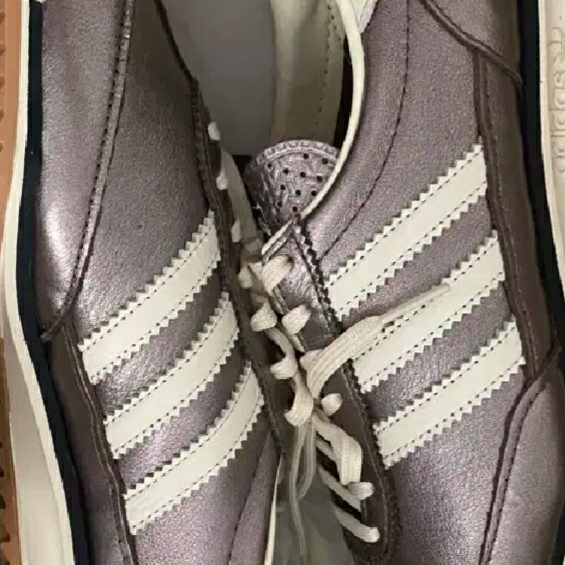 (W) Adidas SL 72 OG Silver Metallic Core Black 착용 스타일