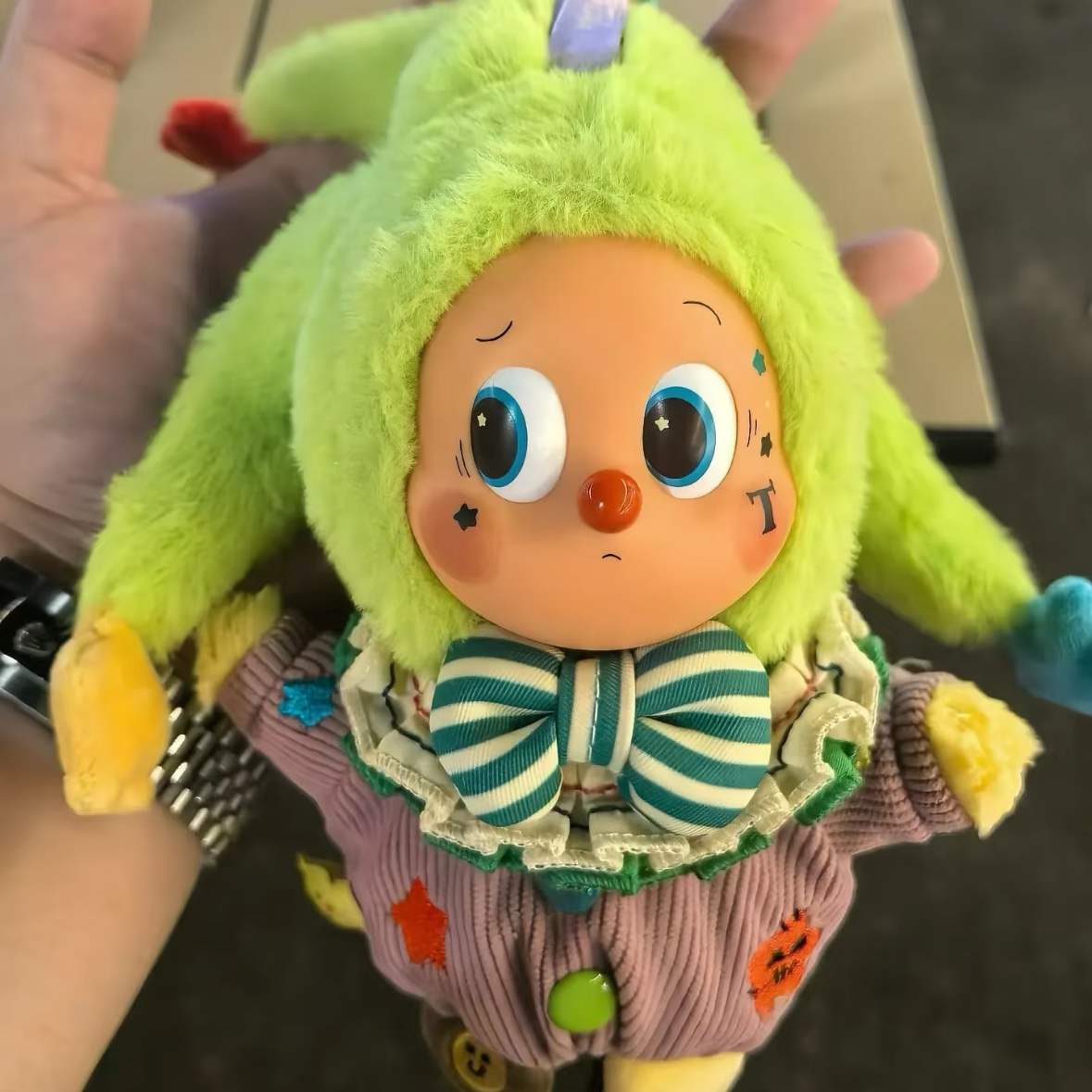 Pop Mart Why So Serious Series Vinyl Plush Pendant Bubblegum (Opened Case) 착용 스타일