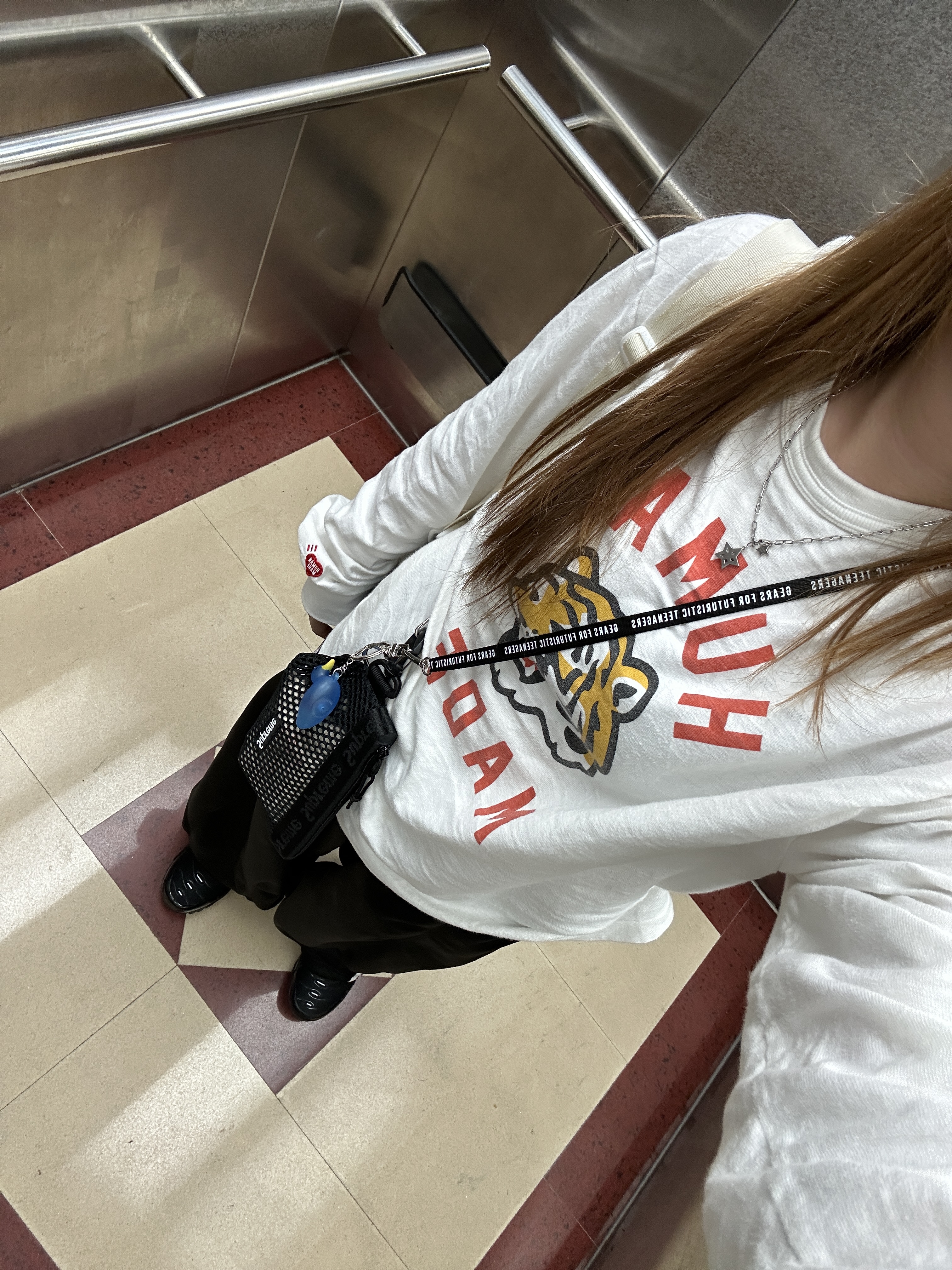 BAPE By Bathing Ape L/S T-Shirt White, Supreme Mesh Mini Pouch Black - 25SS 착용 스타일 - 2
