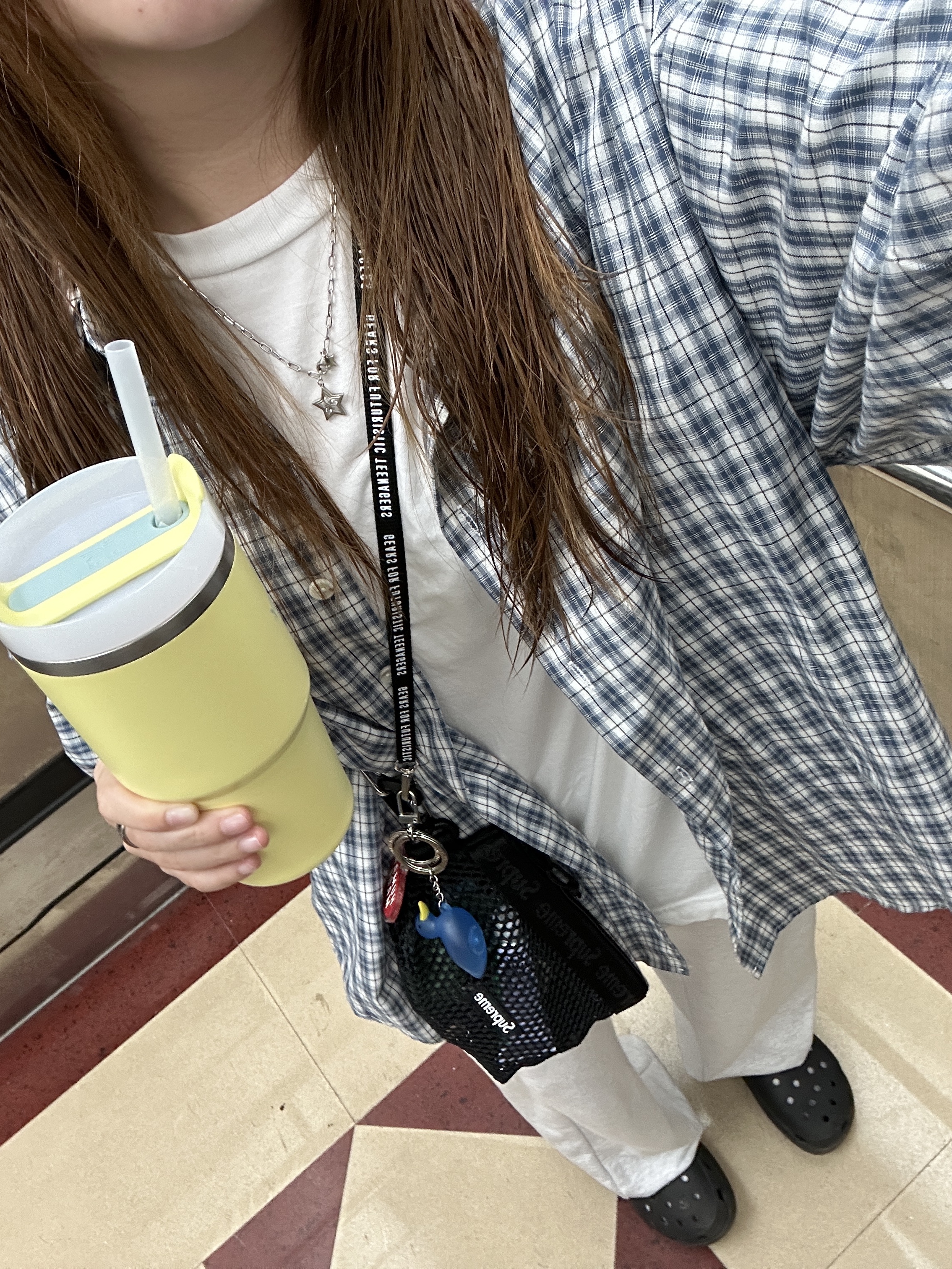 BAPE By Bathing Ape L/S T-Shirt White, Supreme Mesh Mini Pouch Black - 25SS 착용 스타일 - 4