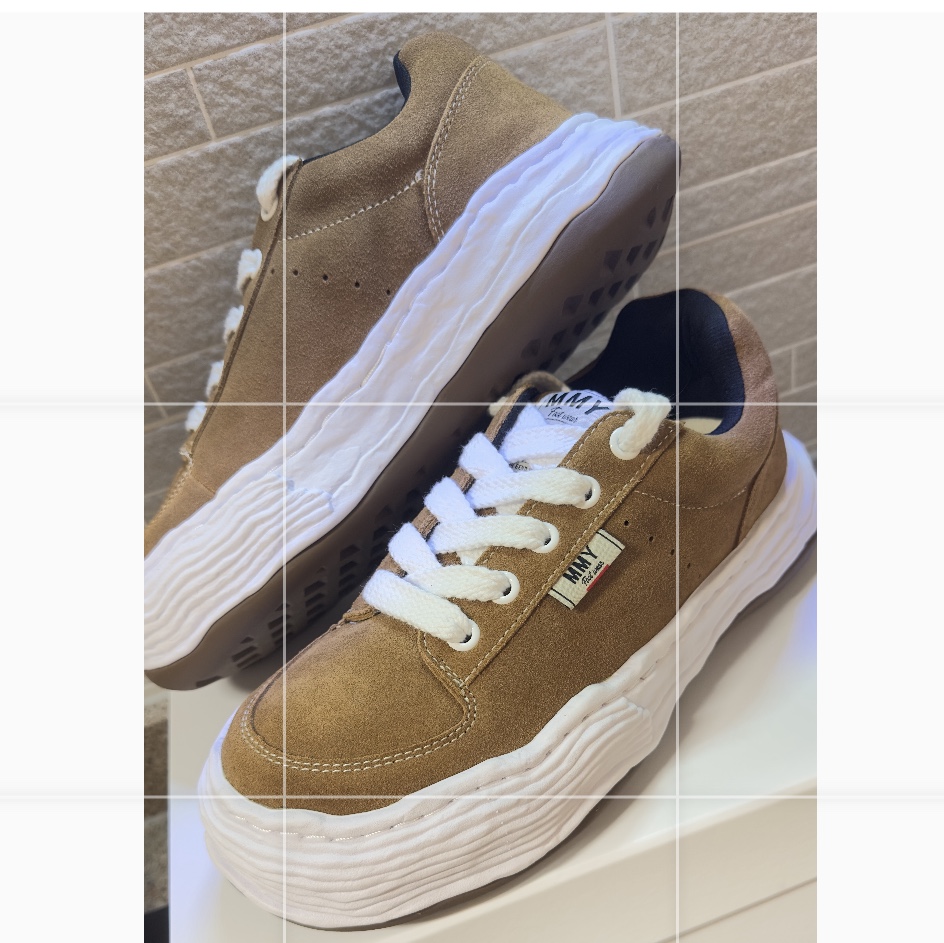 Maison Mihara Yasuhiro Oliver OG Sole Suede Low-top Sneakers Brown 착용 스타일