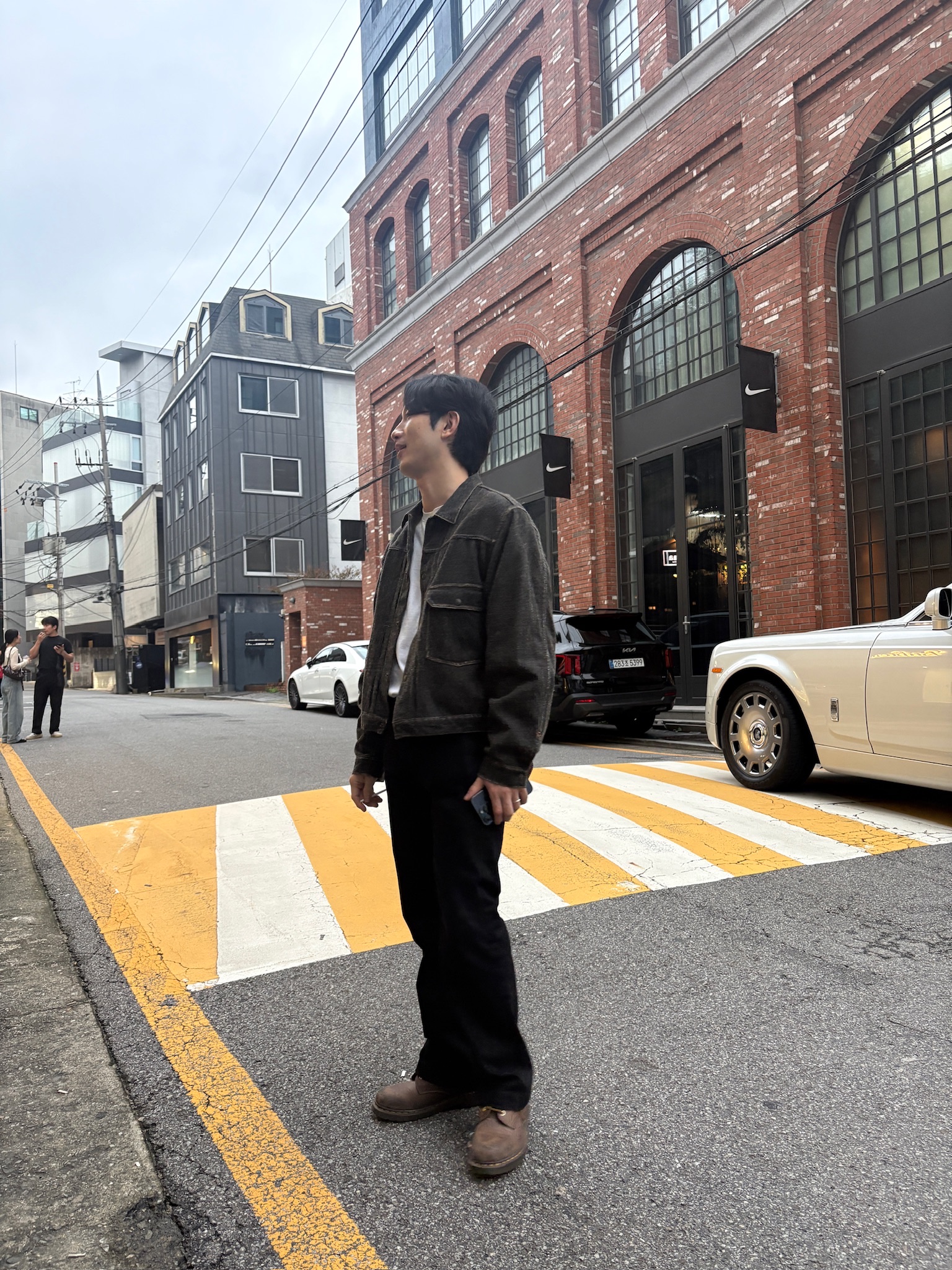 Kapital Twill Aged Wool 1st Jacket Faded Charcoal, Dr. Martens 1460 Crazy Horse Brown 착용 스타일 - 1