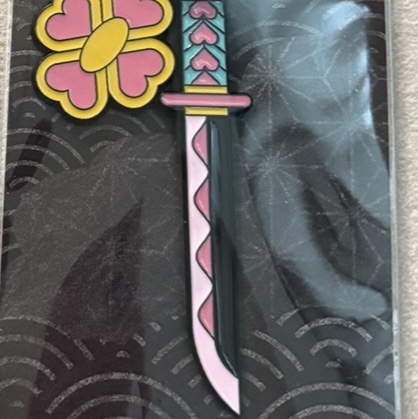 Demon Slayer Kimetsu No Yaiba Nichirin Sword Keyring Mitsuri Kanroji 착용 스타일
