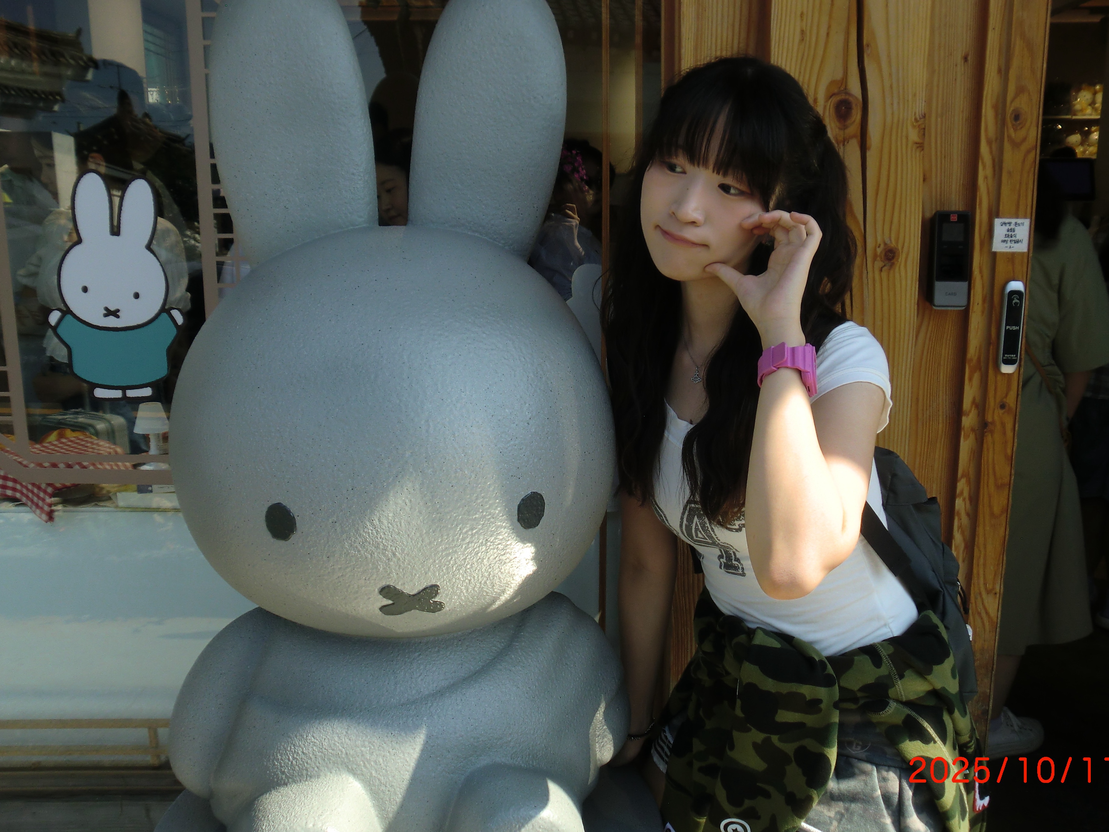 Human Made Backpack Gray 착용 스타일 - 2