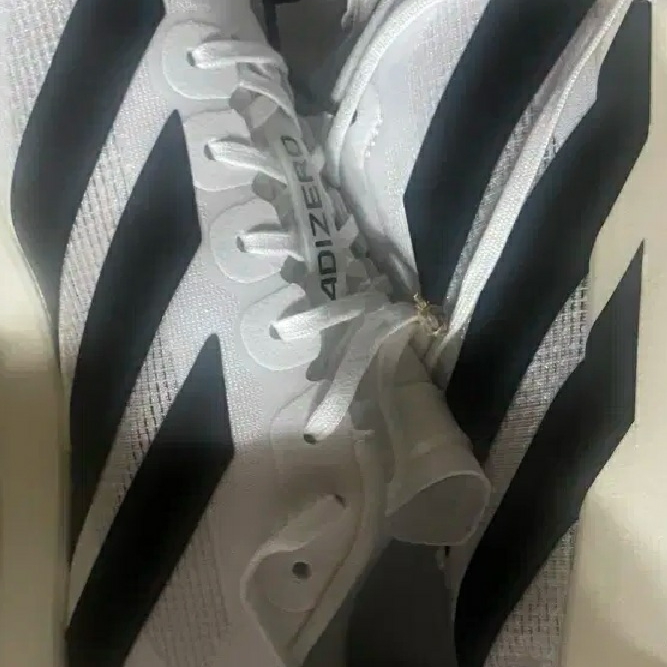 Adidas Adizero EVO SL Cloud White Core Black 착용 스타일