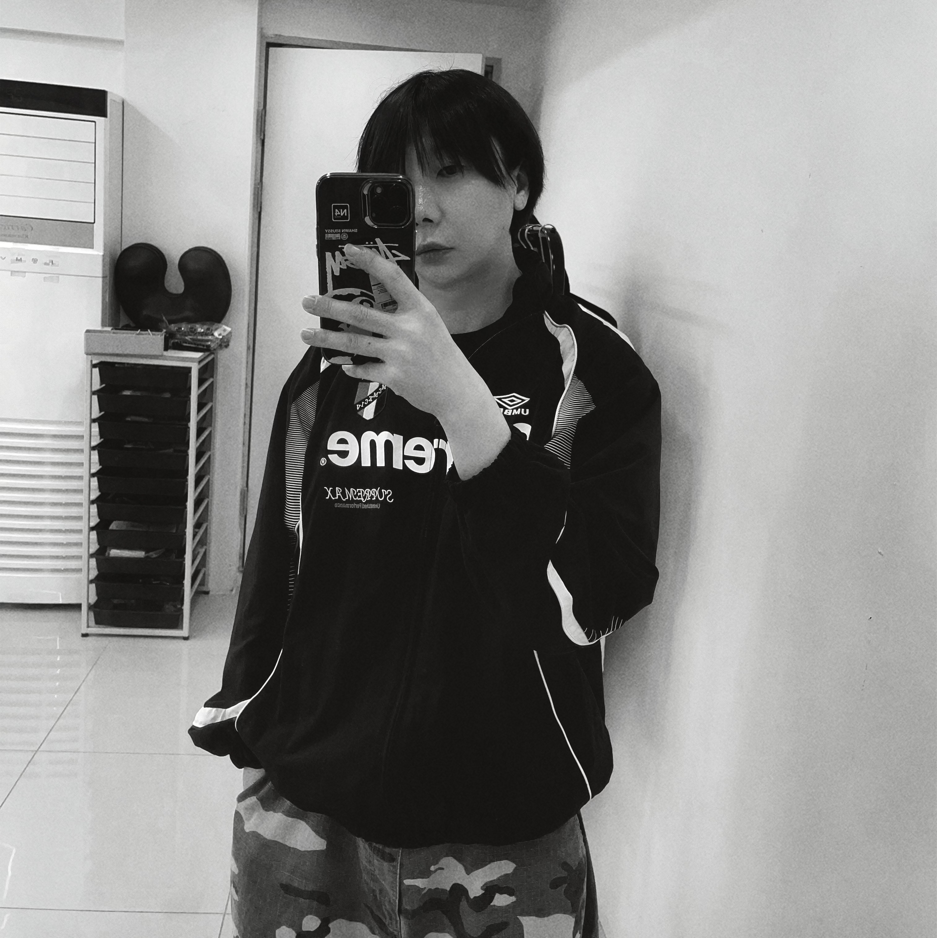 Supreme x Umbro Track Jacket Black - 22SS 착용 스타일