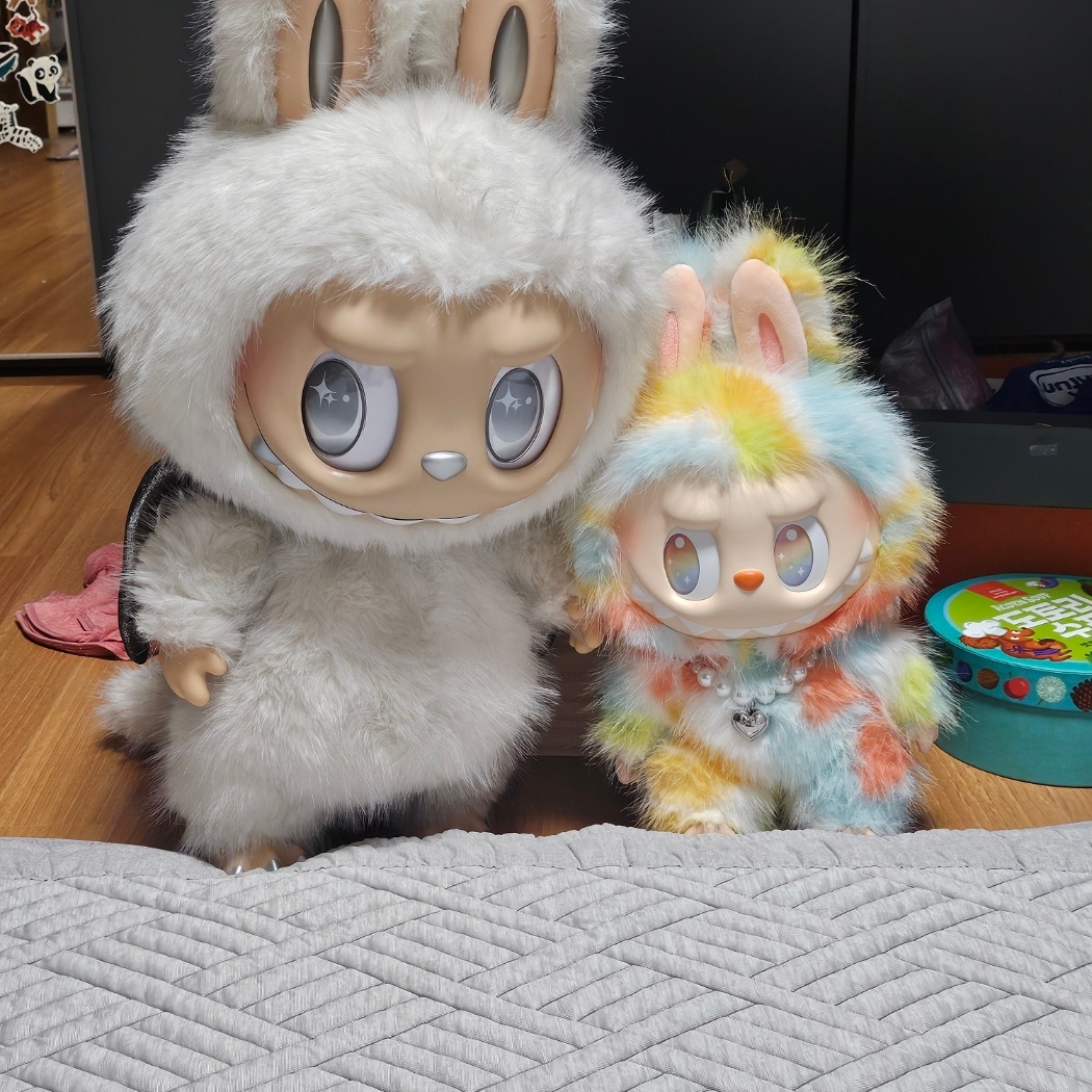 Pop Mart The Monsters Zimomo Angel In Clouds Vinyl Face Doll, Pop Mart The Monsters I Found You Vinyl Face Doll 착용 스타일 - 2