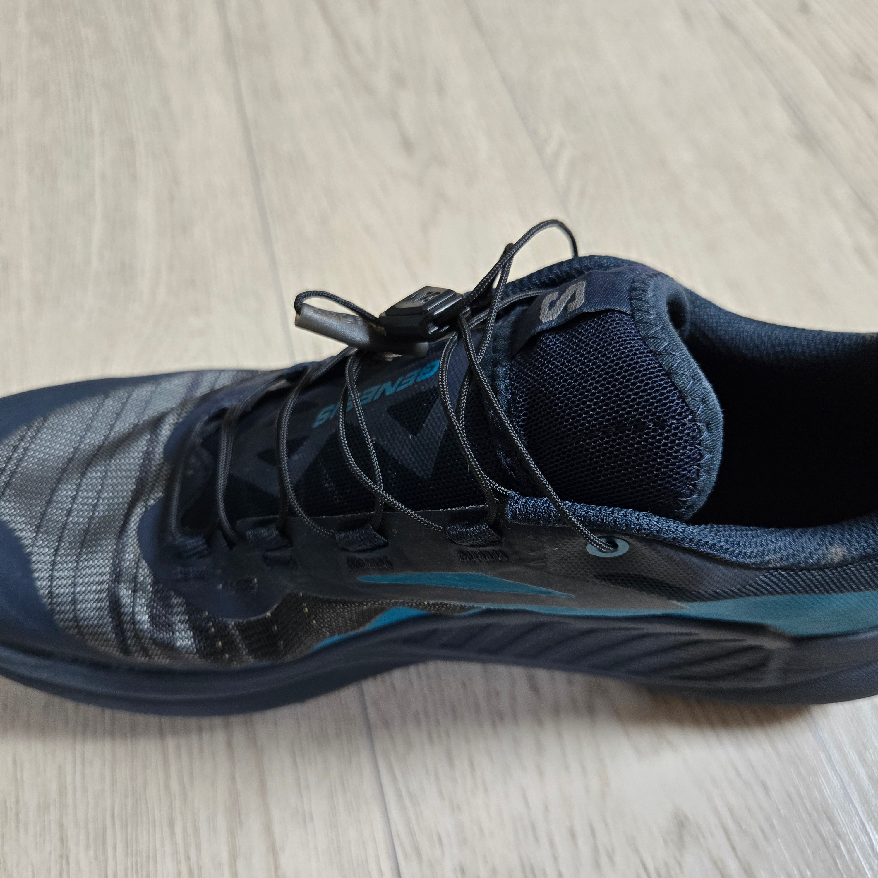 Salomon Genesis Carbon Tahitian Tide 착용 스타일