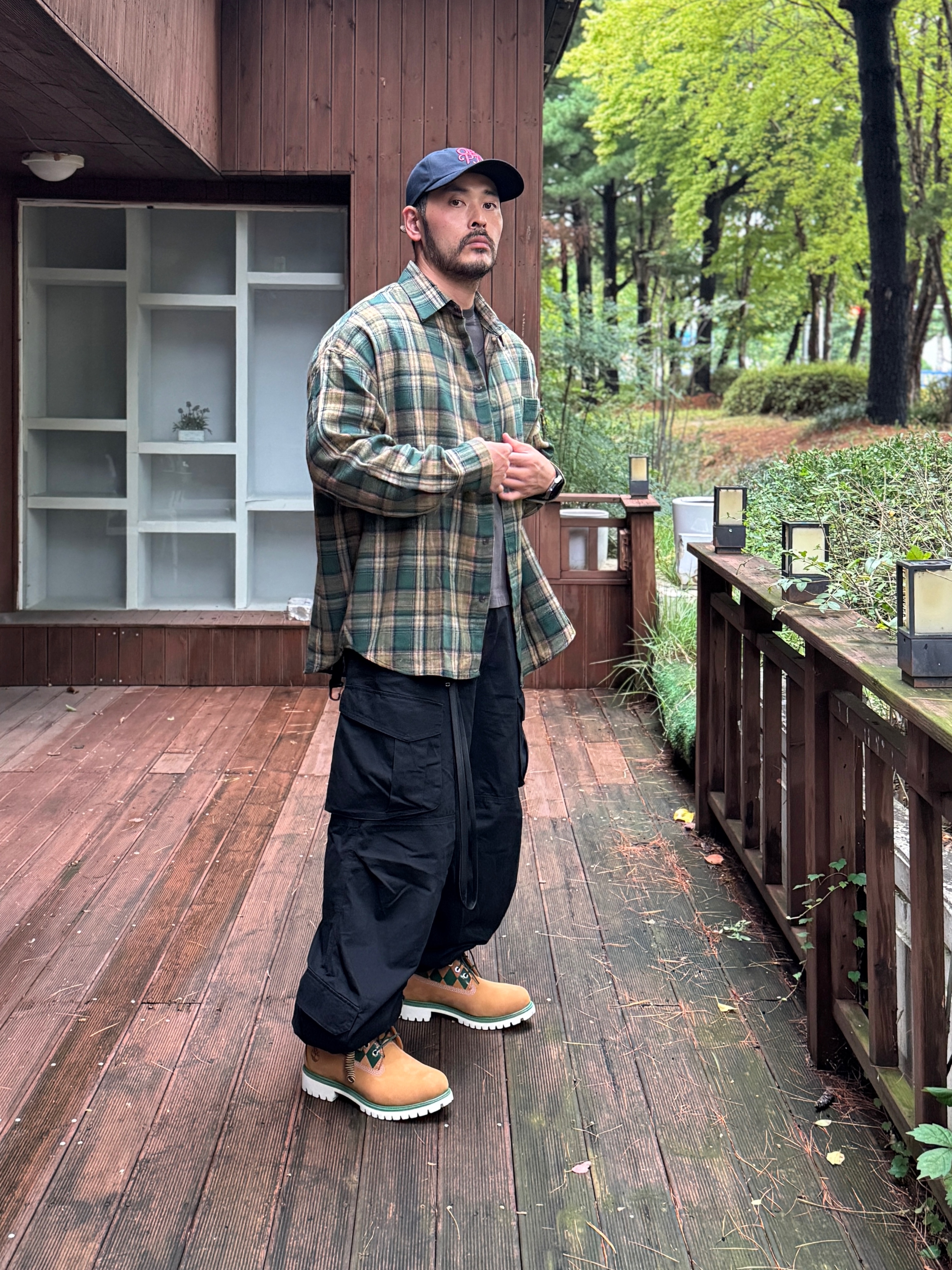 Kasina x Timberland 6 In Premium Vibram Gtx Wheat - Wide, Flavorism VTG Washed Cargo Pants Black 착용 스타일 - 4