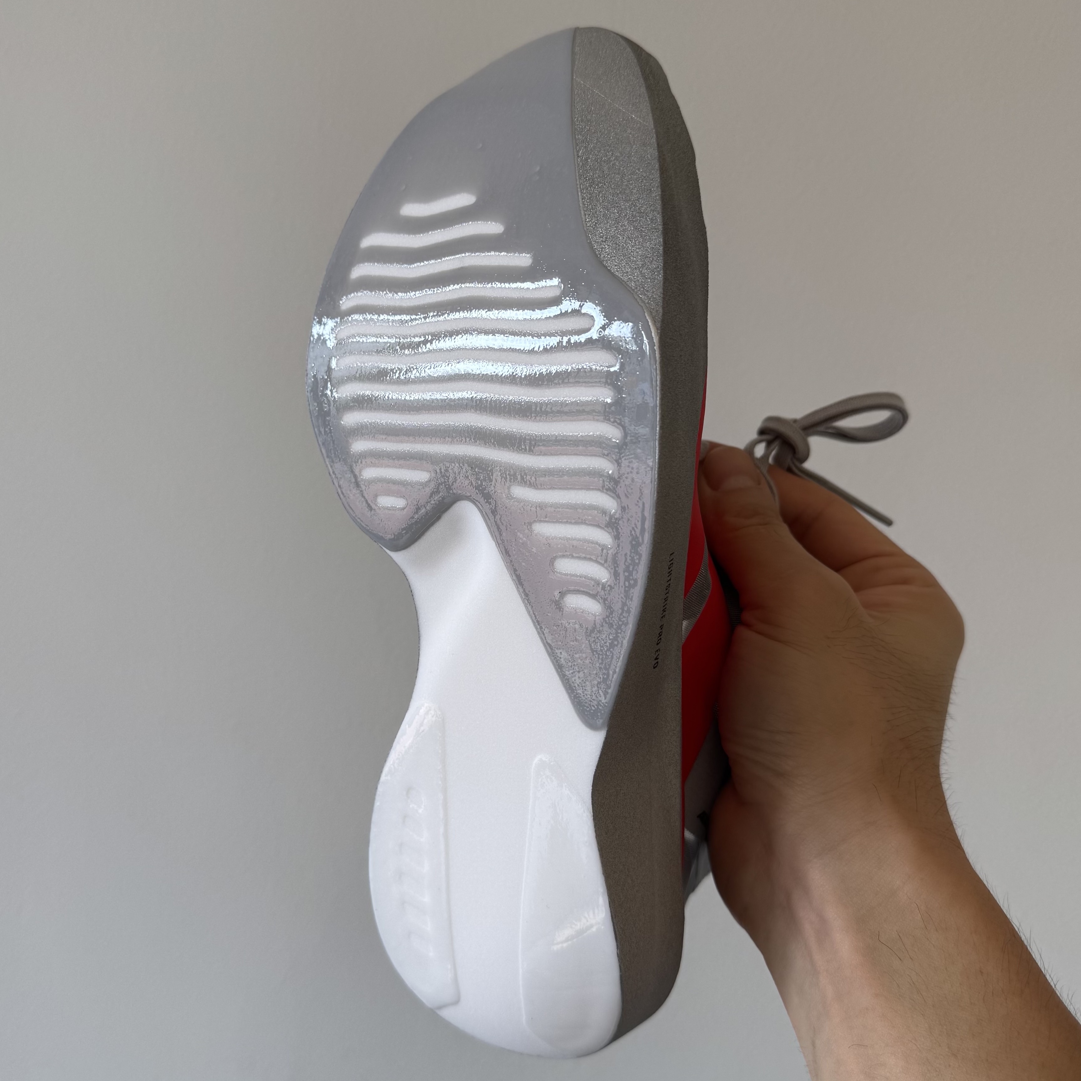Adidas Adizero Adios Pro EVO 2 Silver Metallic Lucid Red 착용 스타일 - 4