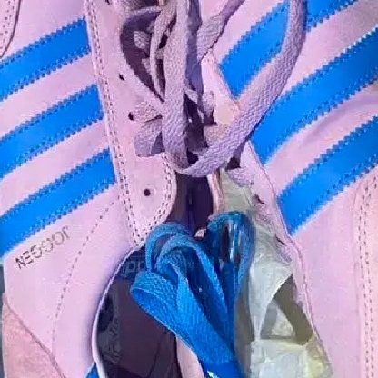 Adidas Joggen OG Bliss Lilac - Size? Exclusive 착용 스타일