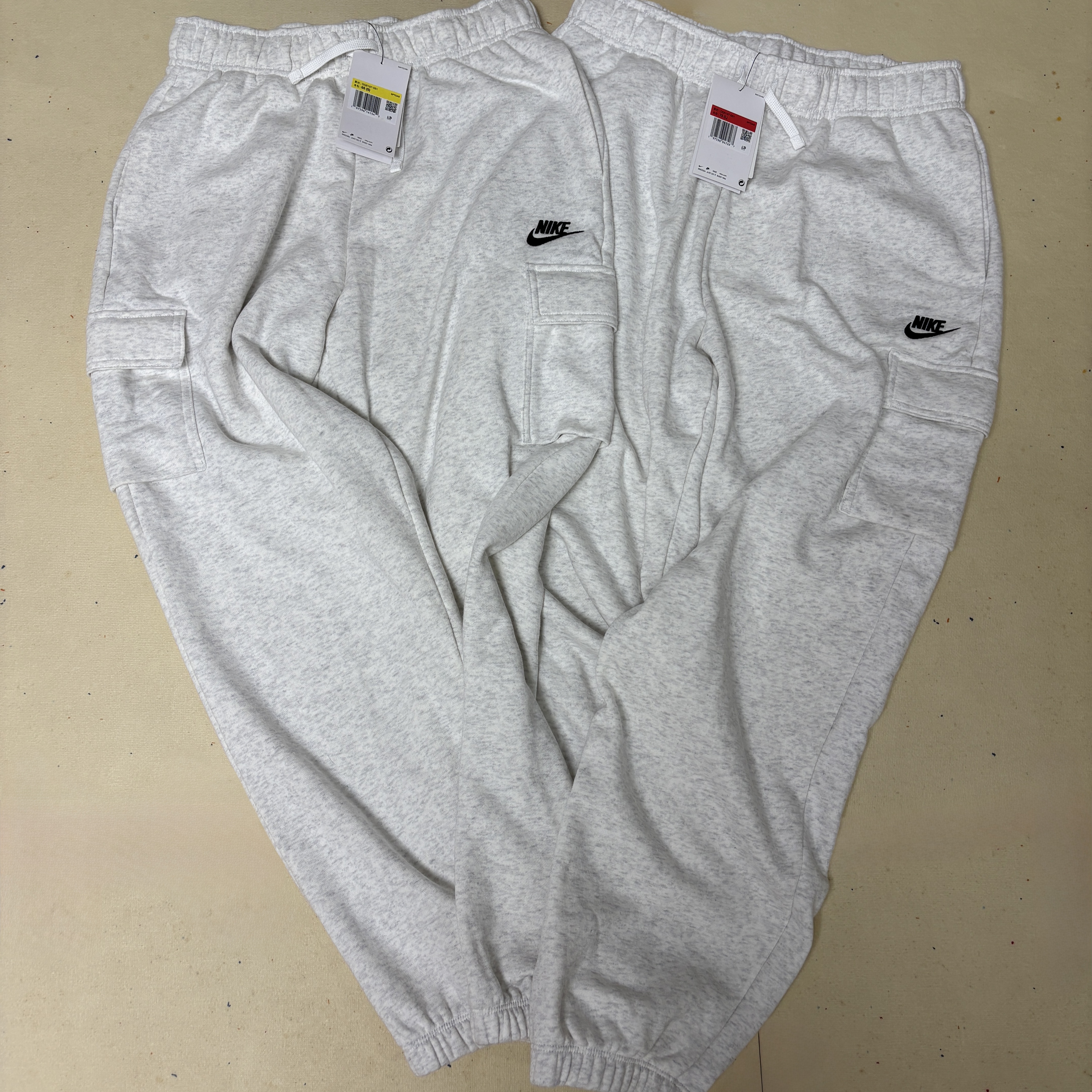 (W) Nike NSW Club Fleece Mid Rise Oversized Cargo Sweatpants Coconut Milk - Asia 착용 스타일