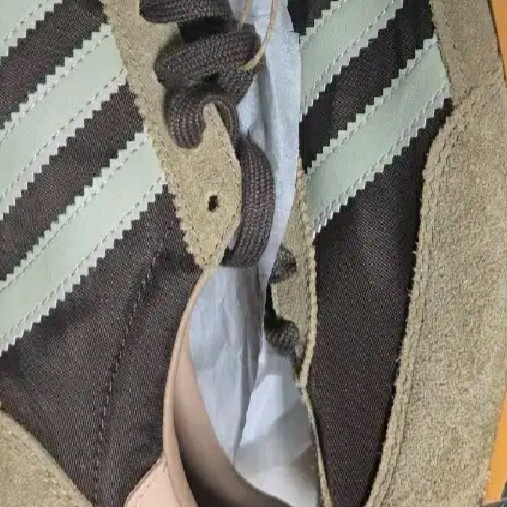Adidas SL 72 RS Brown Putty Grey 착용 스타일