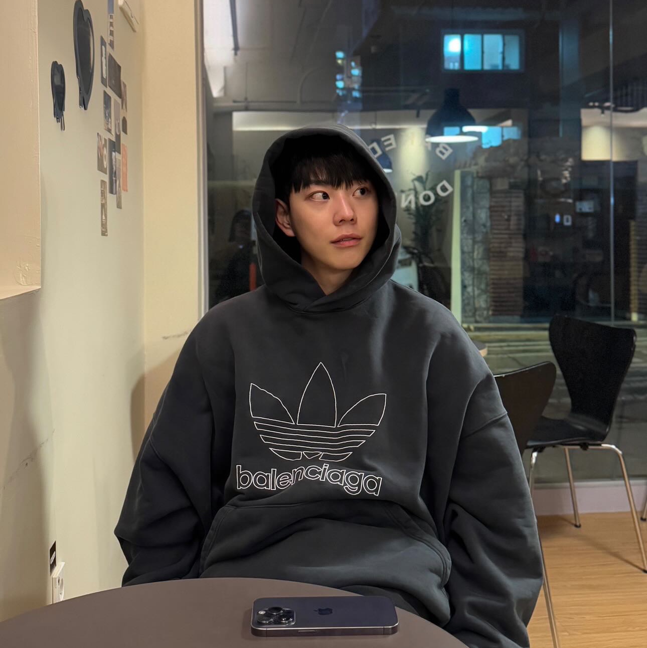 Balenciaga x Adidas Heavyweight Fleece Oversized Hoodie Green 착용 스타일