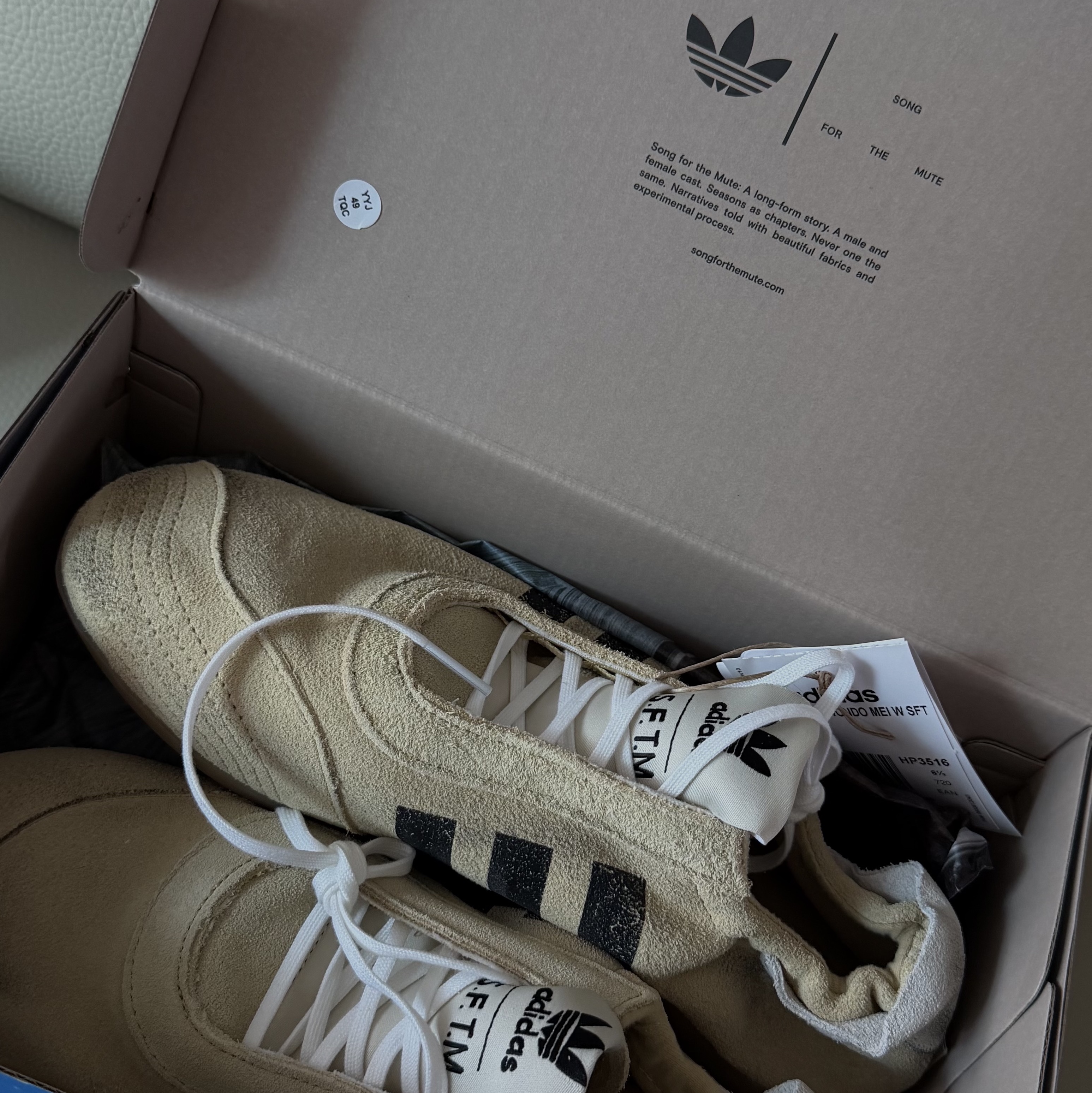 (W) Adidas x Song for the Mute Taekwondo Mei Cream White Core Black 착용 스타일