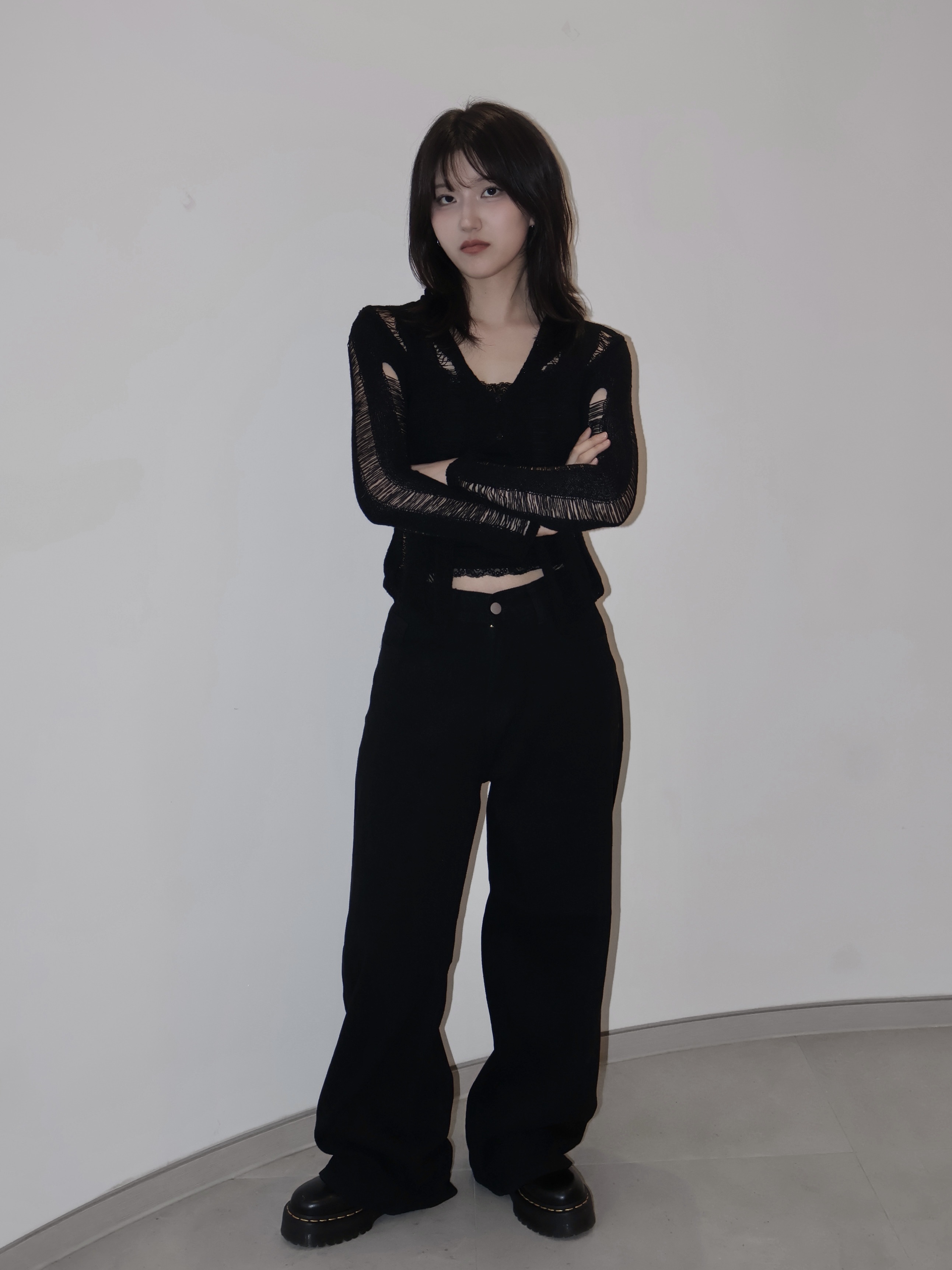 Dr. Martens Women 1461 Quad Black 착용 스타일 - 2