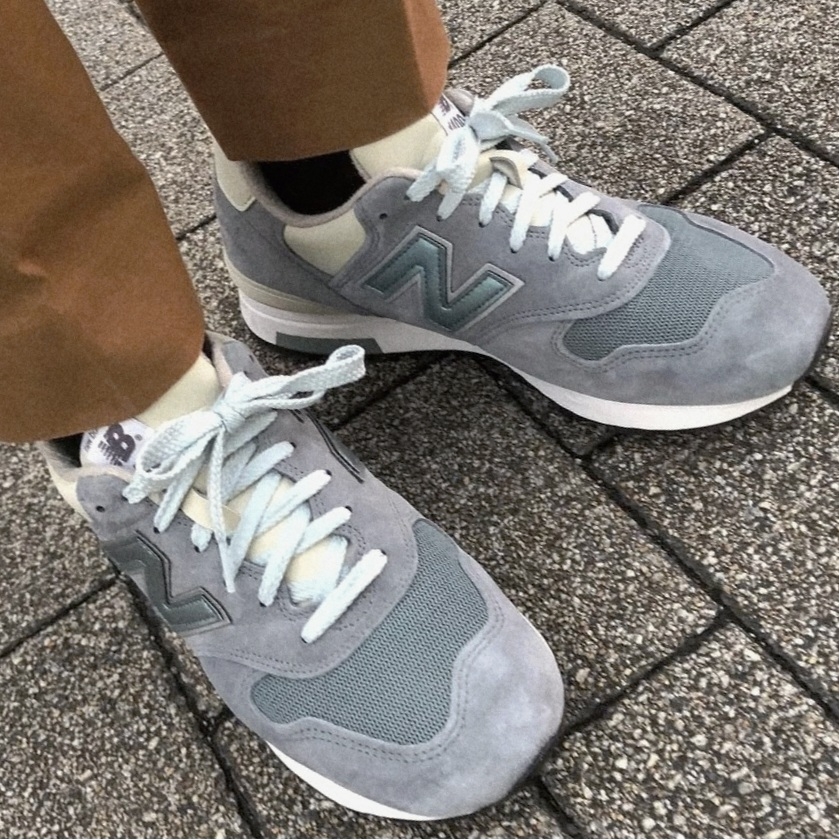 New Balance 1400 Made in USA Light Grey 착용 스타일