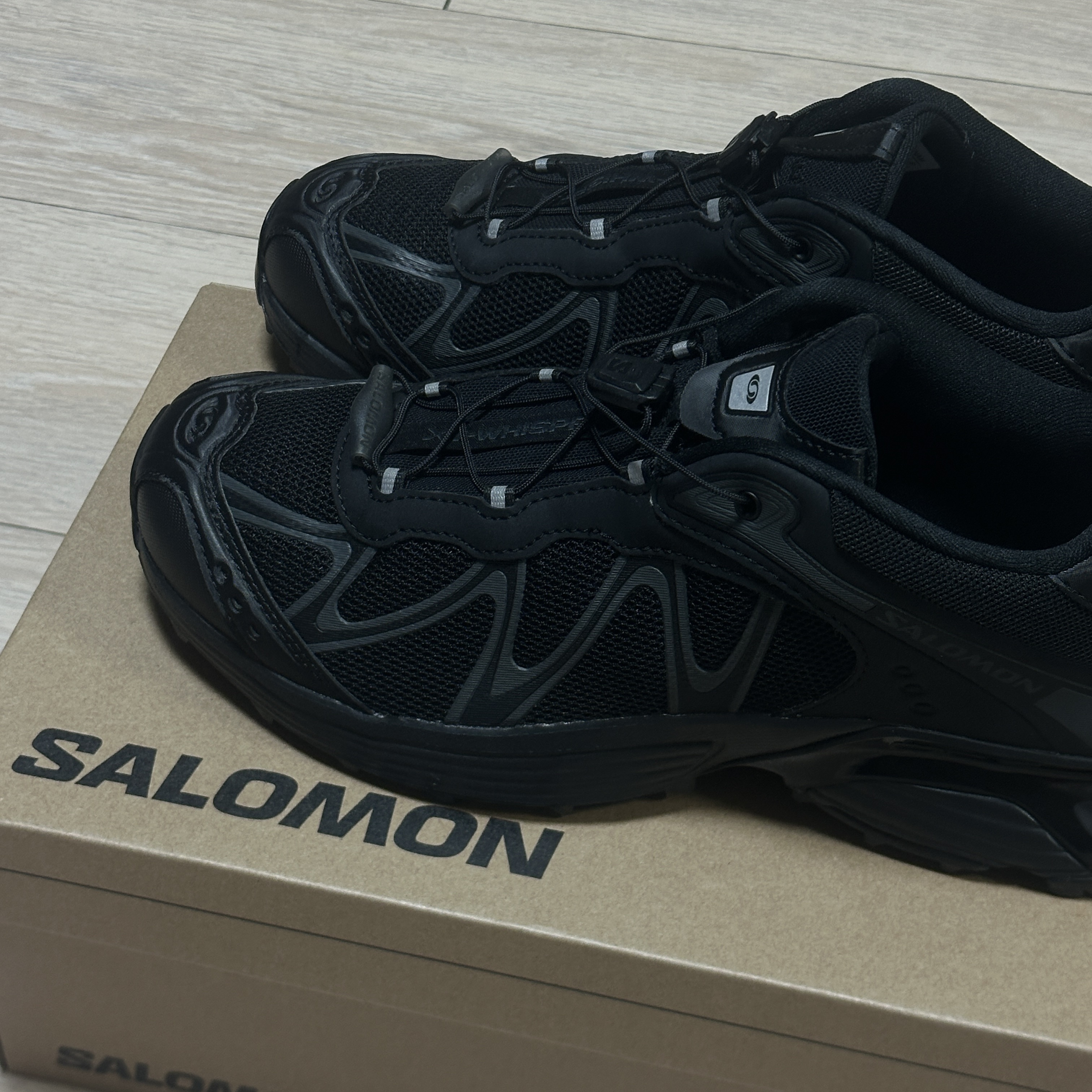 Salomon Trailblazer 10 Black, Salomon XT-Whisper Black Asphalt 착용 스타일 - 9
