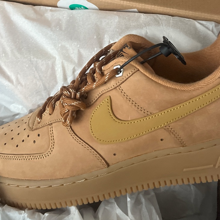 (W) Nike Air Force 1 '07 WB Flax Wheat 착용 스타일 - 1