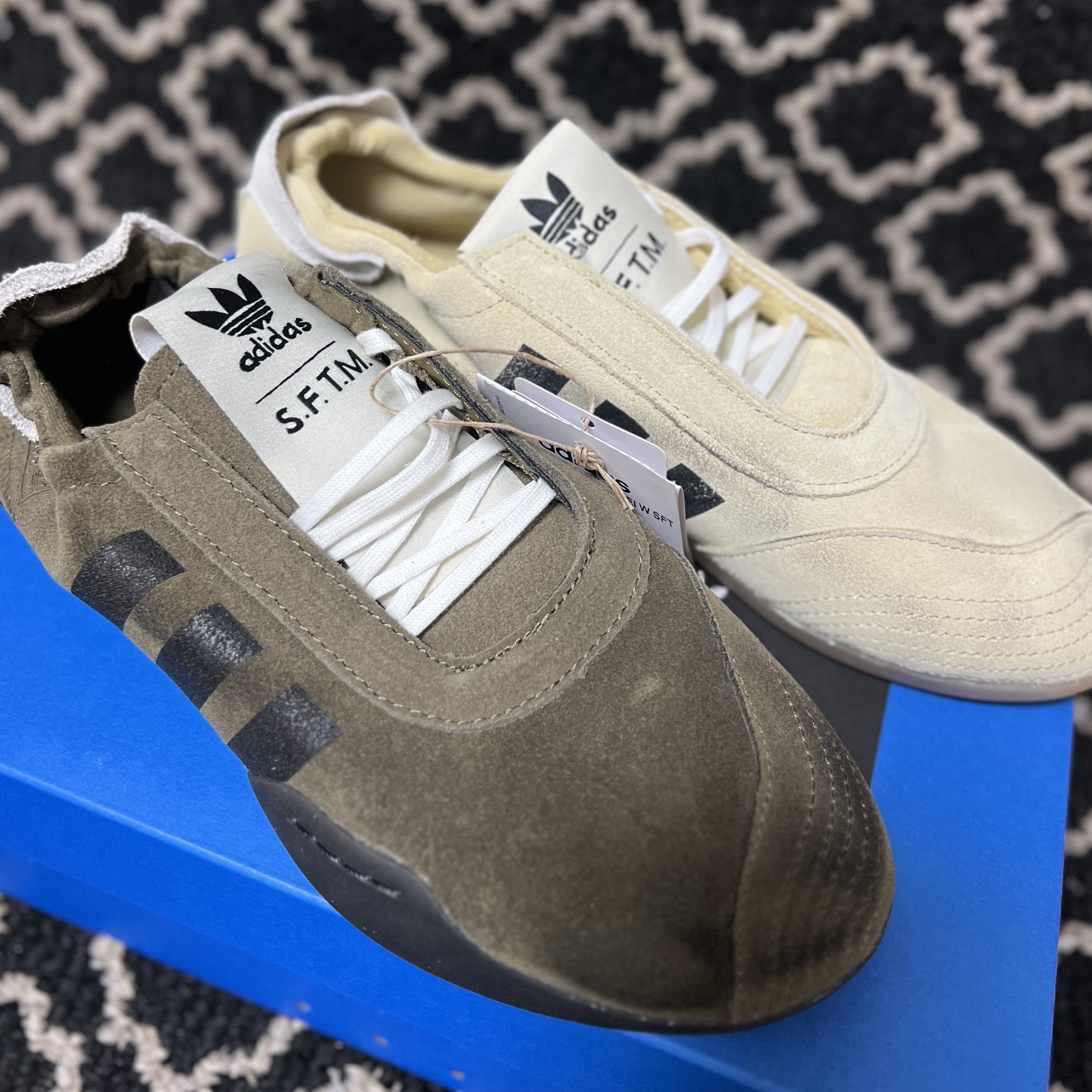 (W) Adidas x Song for the Mute Taekwondo Mei Olive Core Black, (W) Adidas x Song for the Mute Taekwondo Mei Cream White Core Black 착용 스타일 - 1