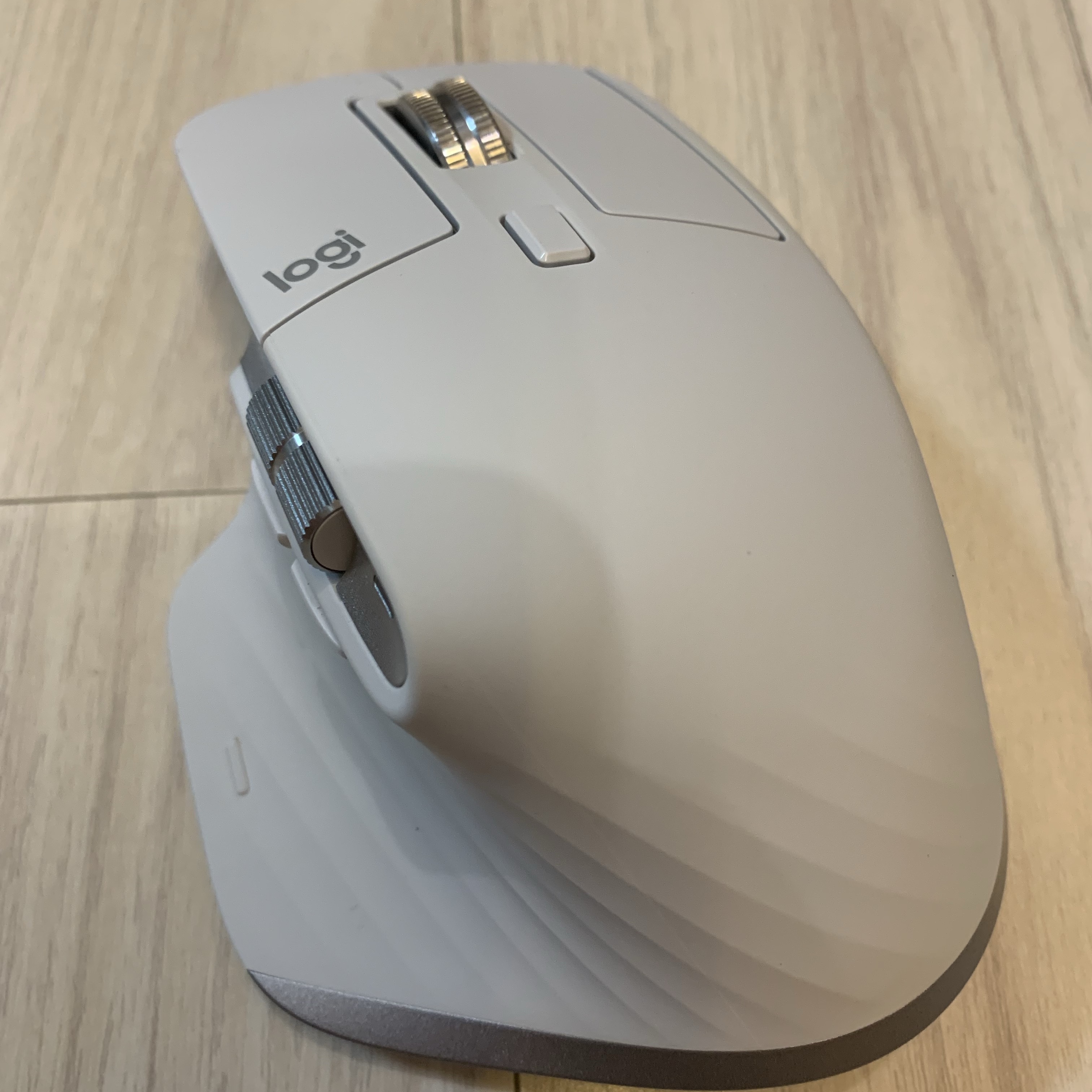 Logitech MX Master 3S Wireless Mouse Pale Gray (Korean Ver.) 착용 스타일