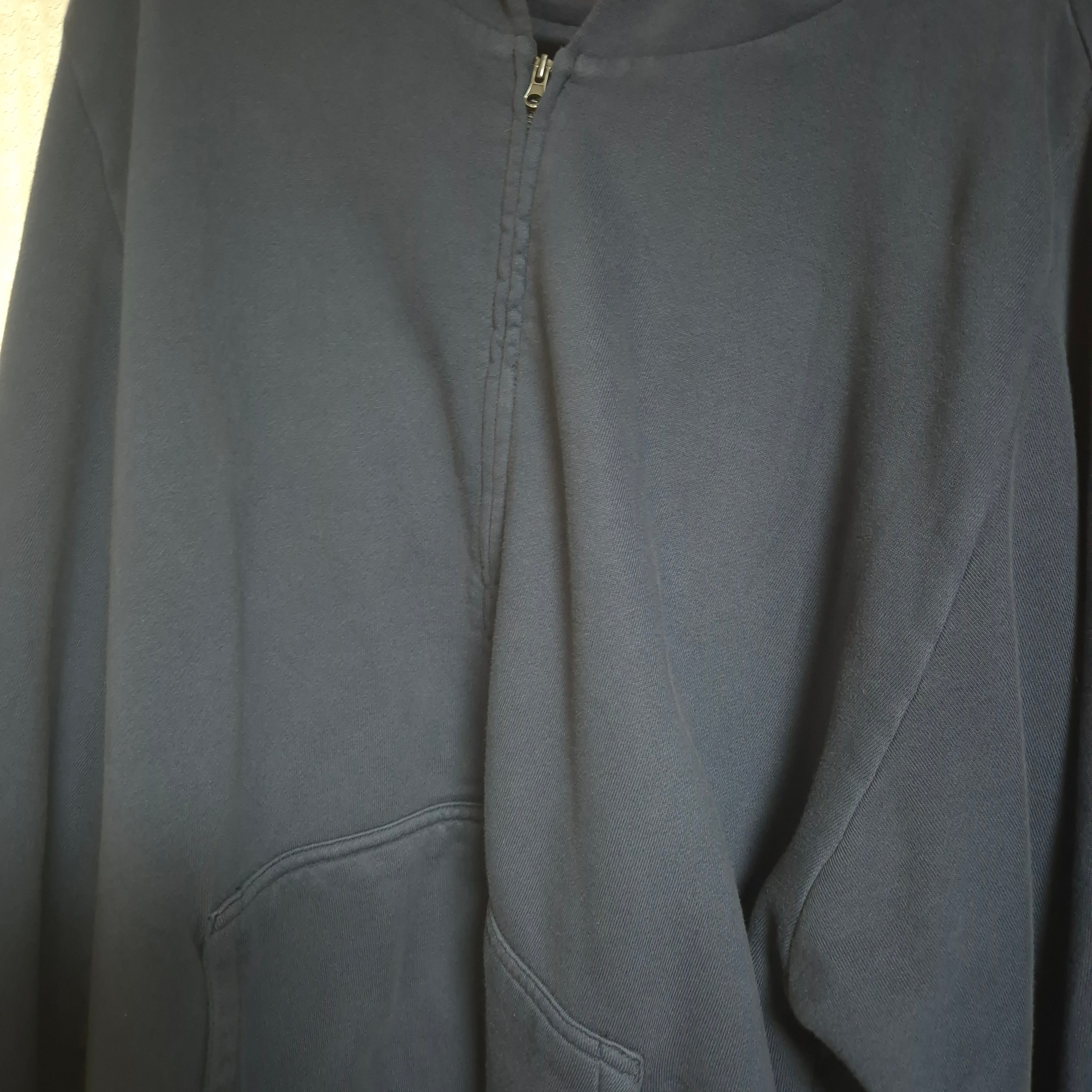 Yeezy YZY Zip-Up Hoodie Navy 착용 스타일