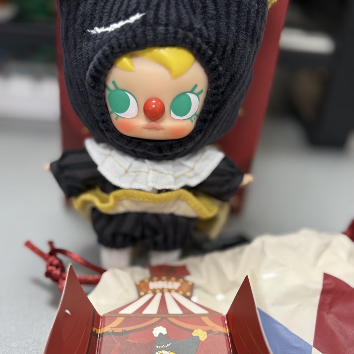 Pop Mart Why So Serious Series Vinyl Plush Pendant String Puppet (Opened Case) 착용 스타일