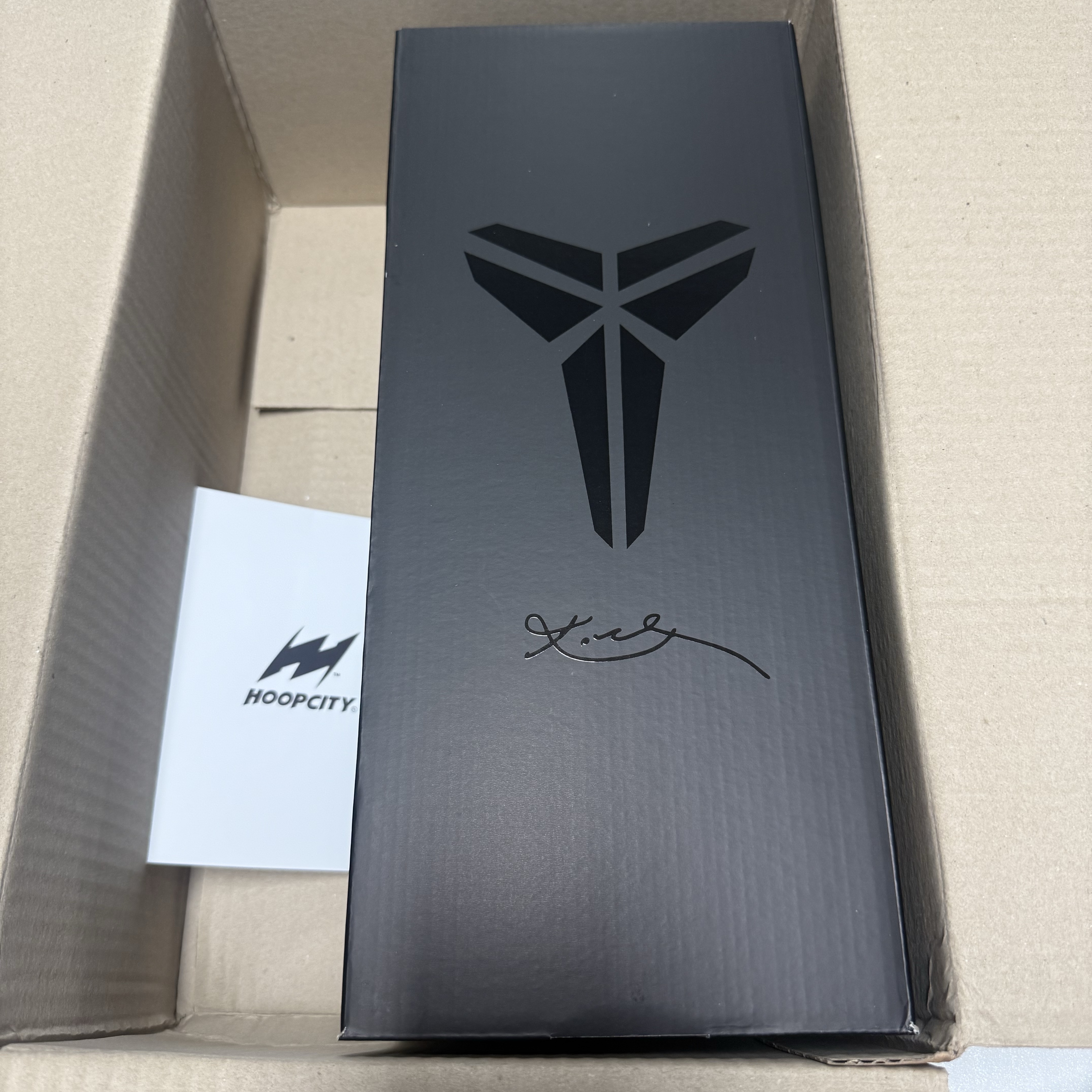 Nike Kobe Offcourt Slide White 착용 스타일 - 1