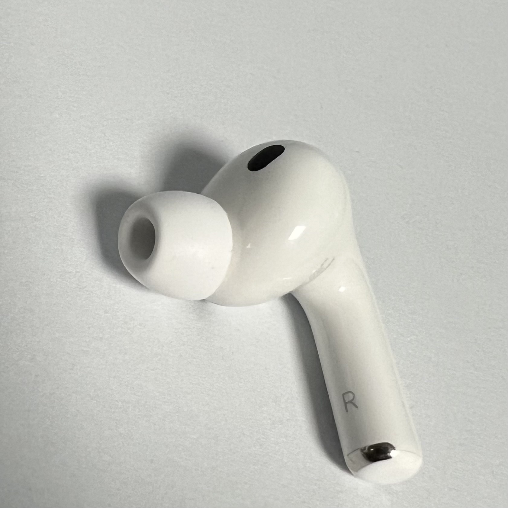 Apple AirPods Pro 3rd Gen (Korean Ver.) 착용 스타일 - 2